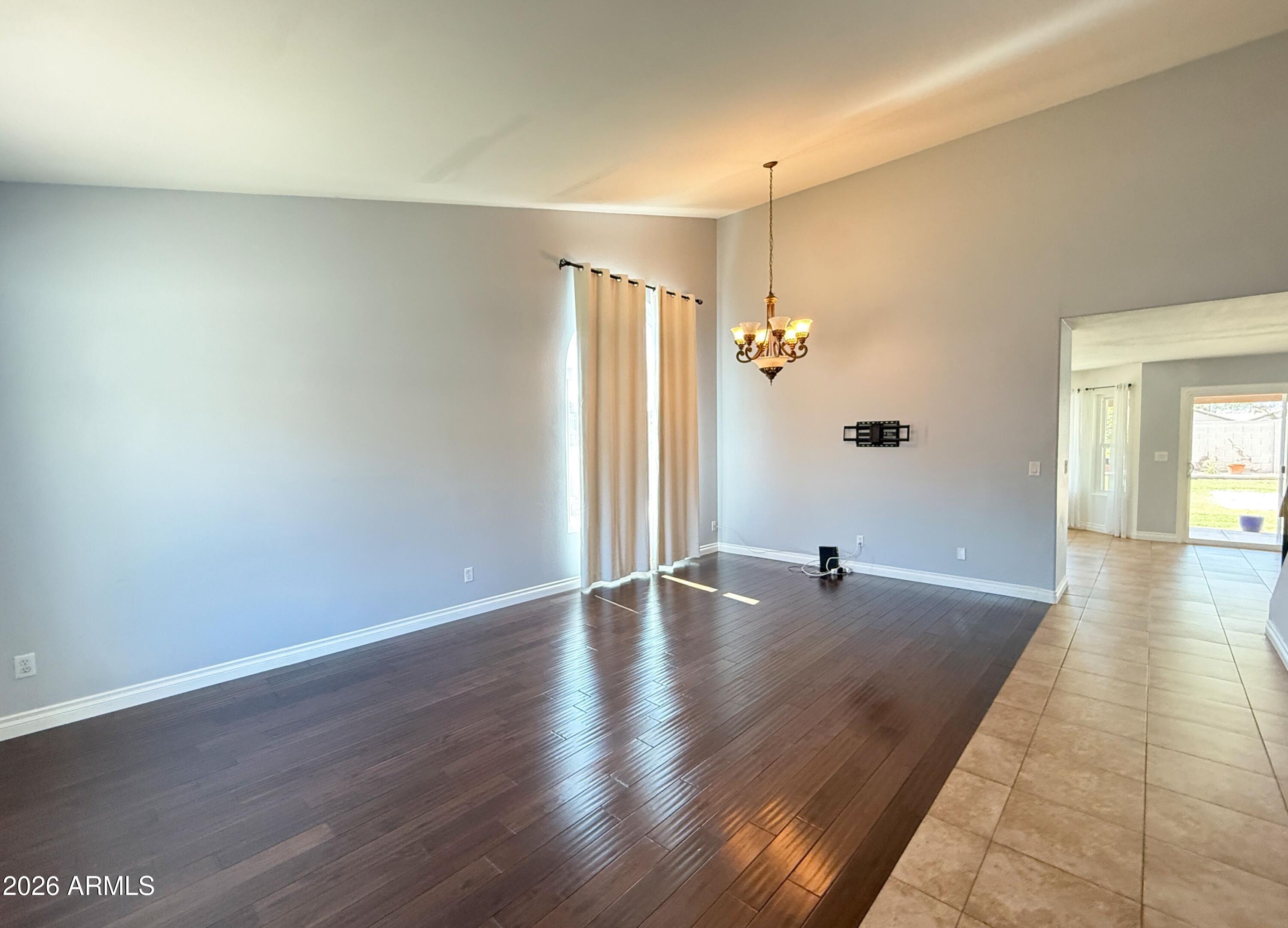 1249 W Kelly Lane