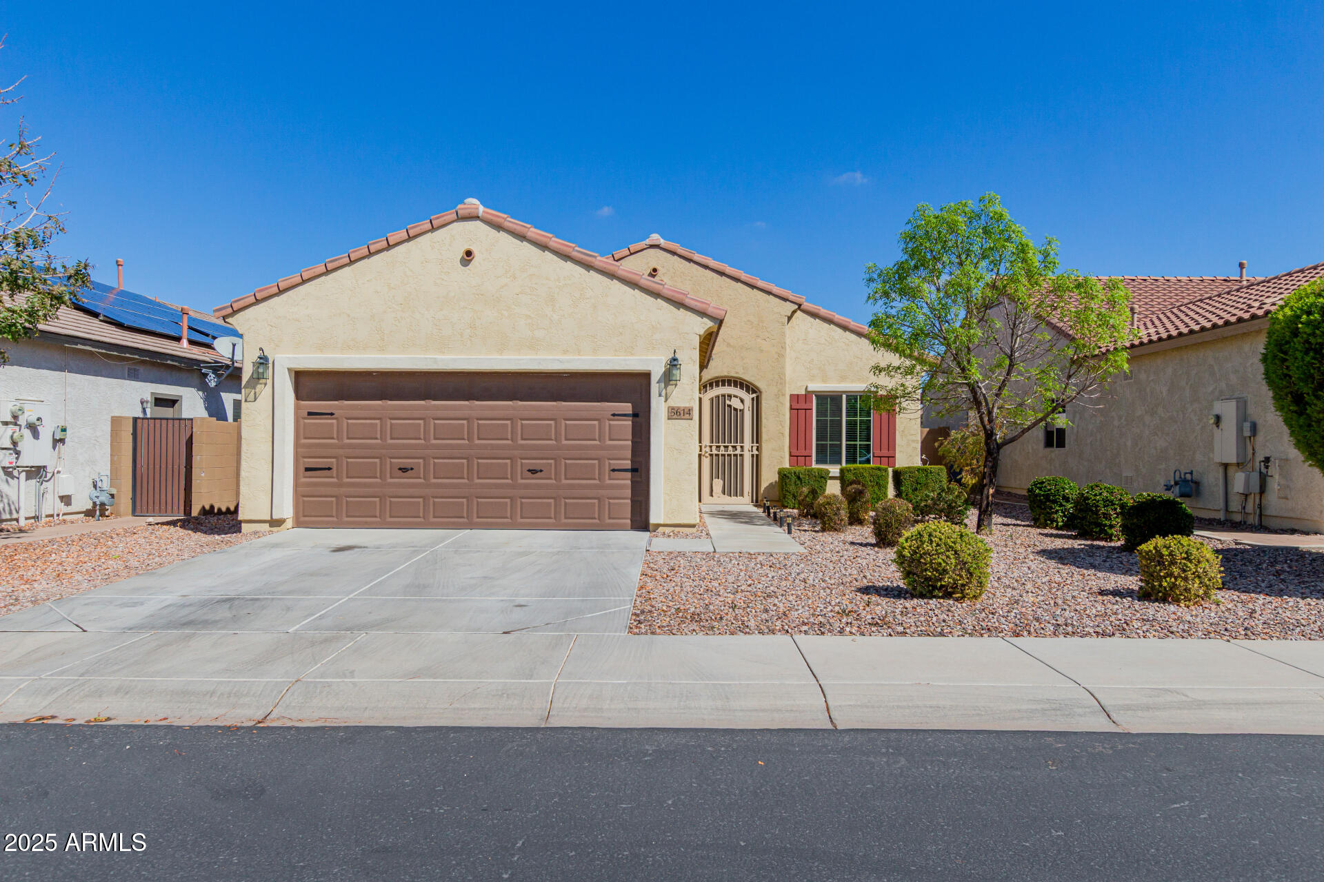 5614 W MONTEBELLO Way