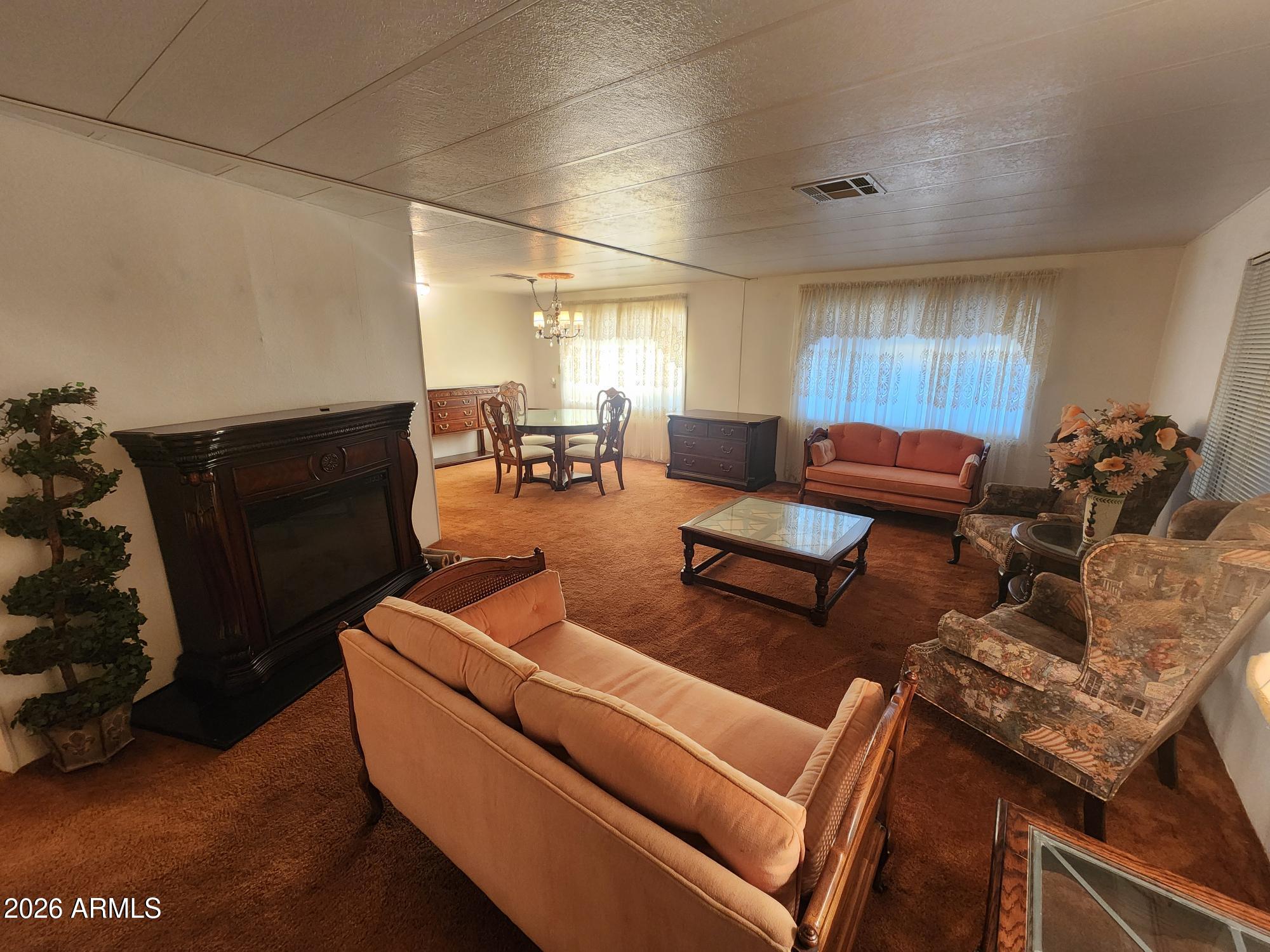 2501 W Wickenburg Way 135