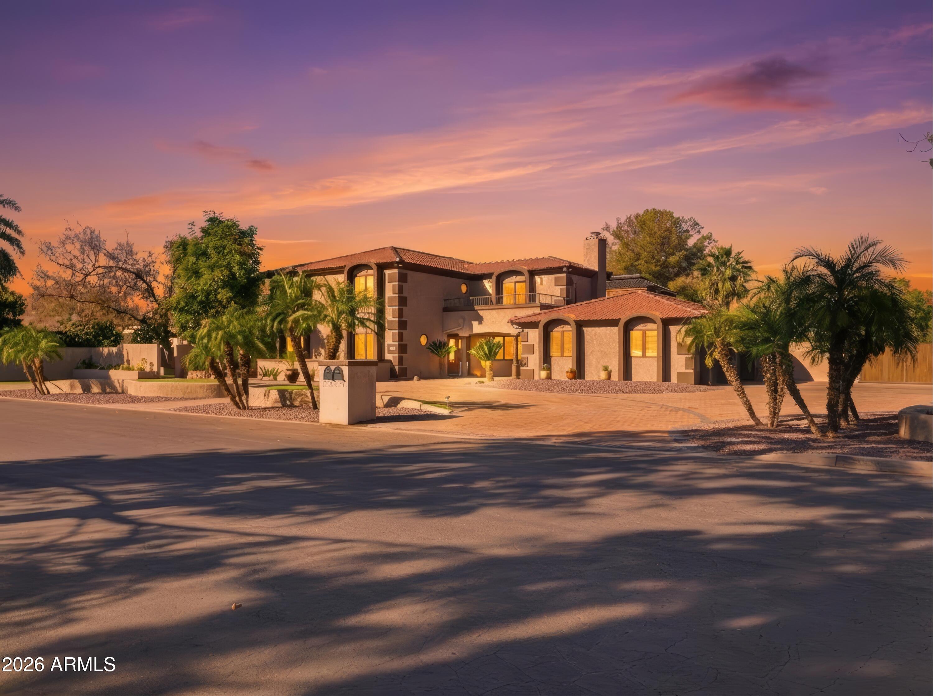 3154 E Inverness Avenue