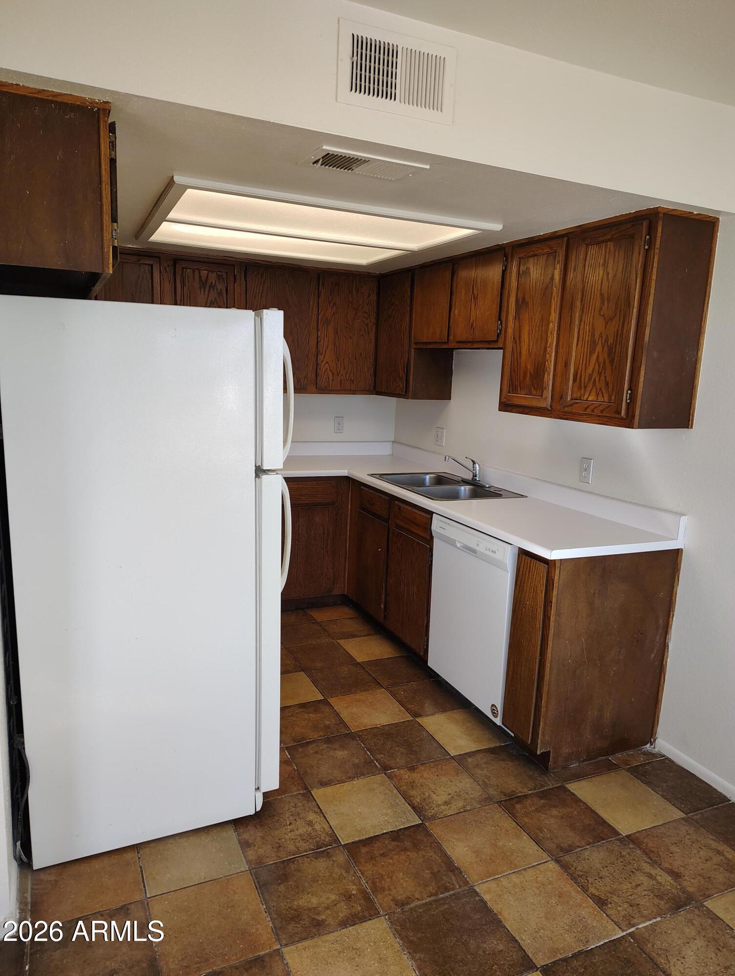 PALM SPRINGS UNIT 15 - Residential Income
