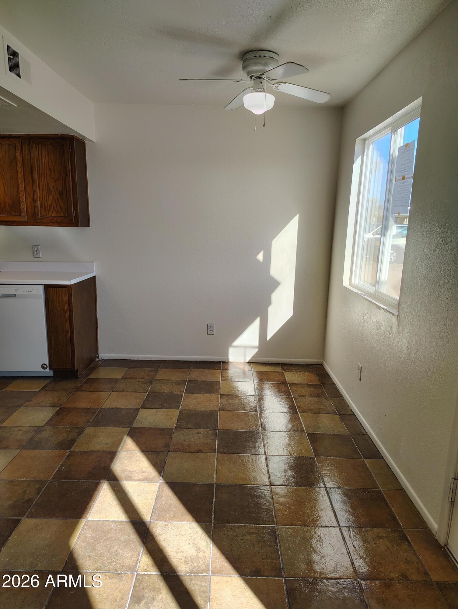 PALM SPRINGS UNIT 15 - Residential Income