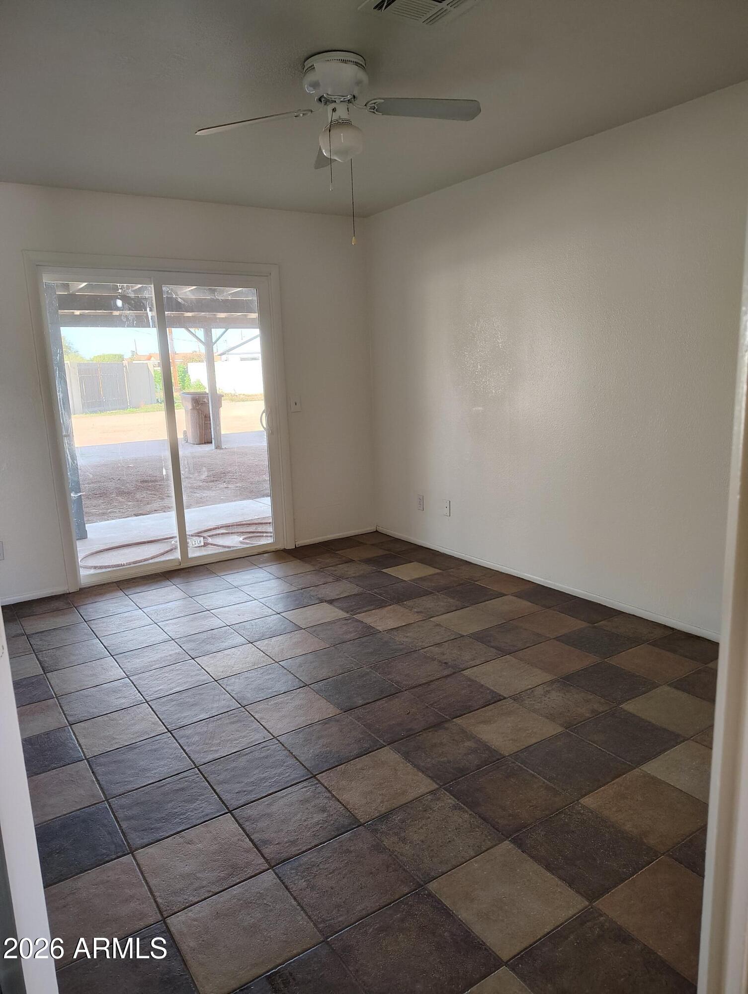 PALM SPRINGS UNIT 15 - Residential Income