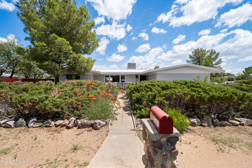 Photo of 1991 Exeter Drive, Sierra Vista, AZ 85635 (MLS # 6977882)