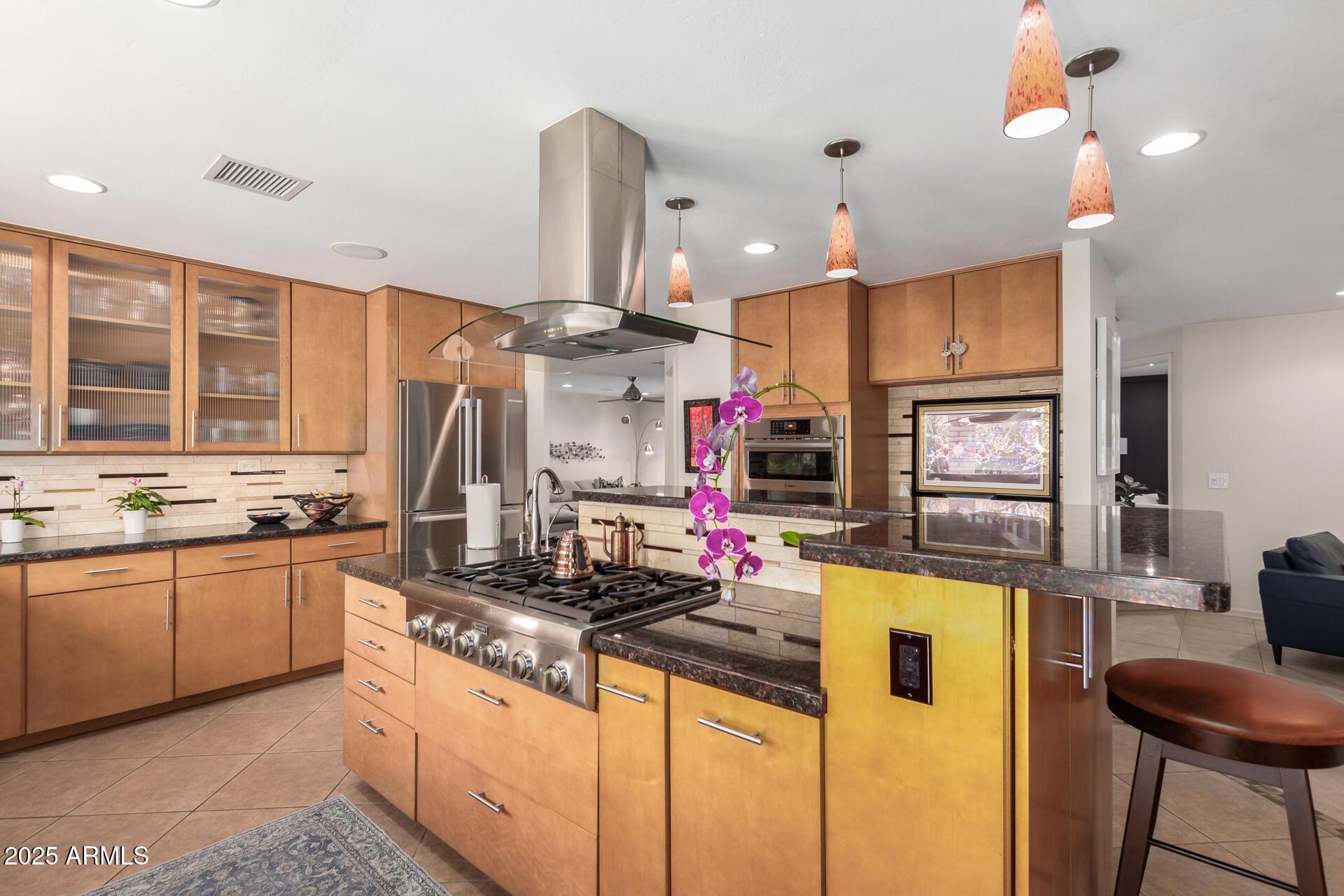 2909 E Las Rocas Drive