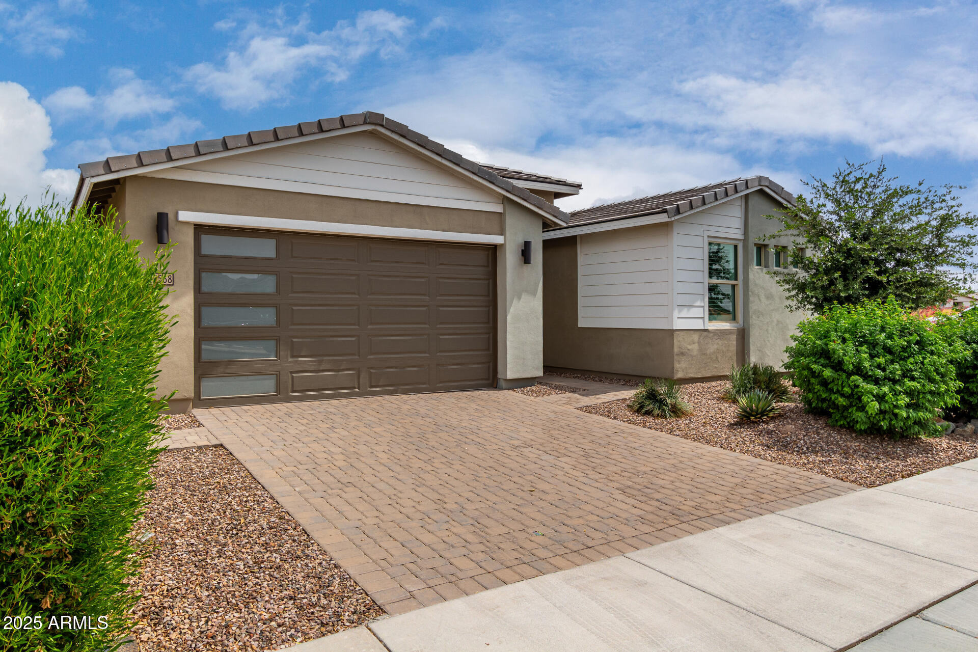 Homes 2 22568 E ROSA Road
