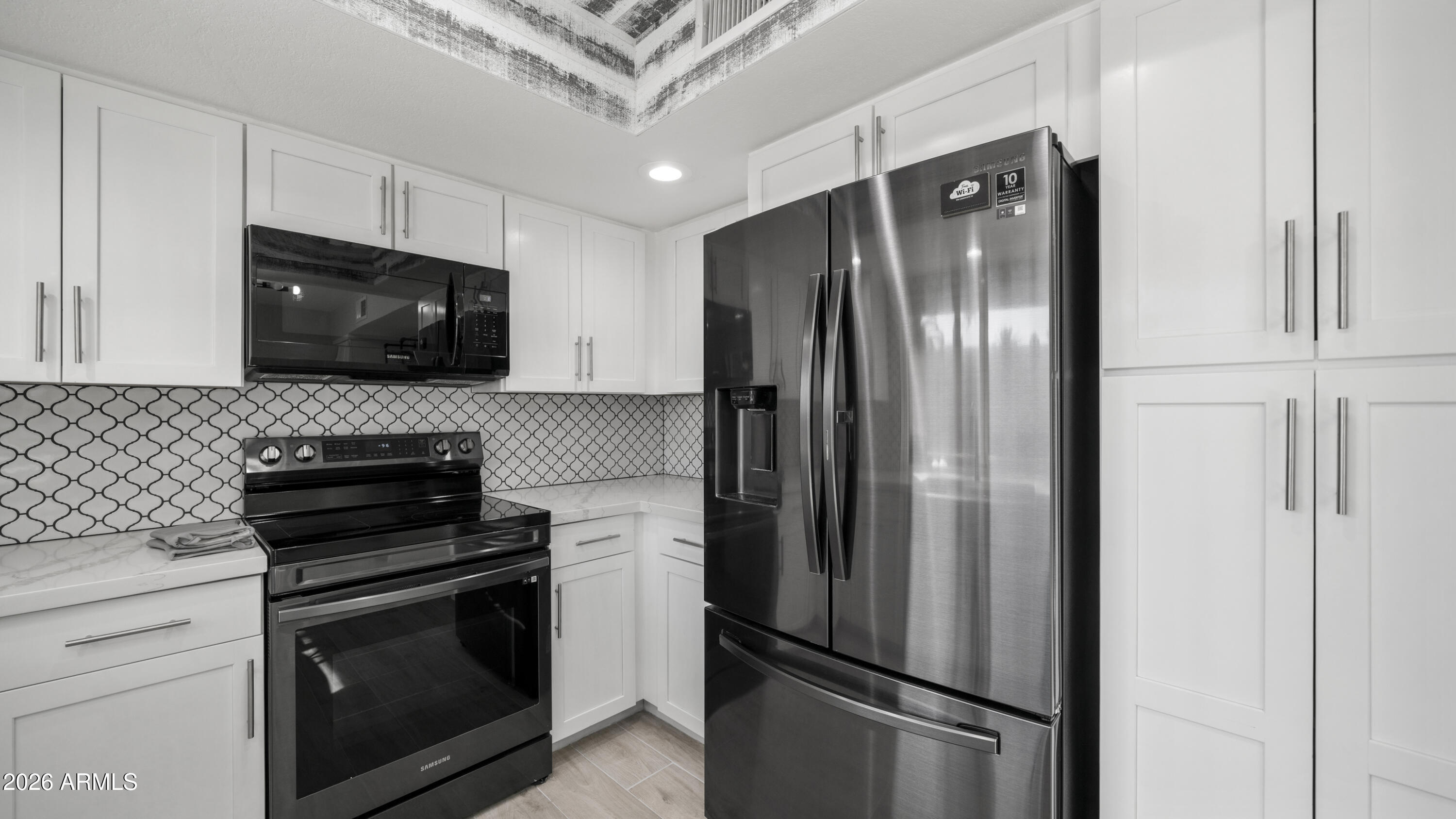 7329 N VIA CAMELLO DEL NORTE -- 115