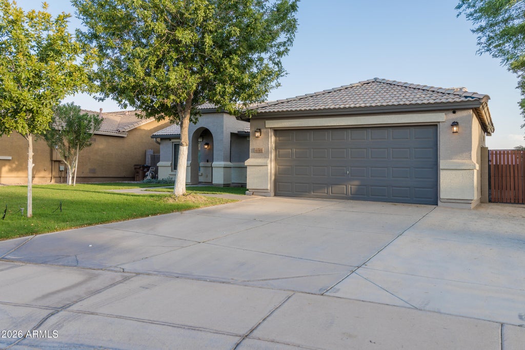 Photo of 4083 E Lambeth Place, San Tan Valley, AZ 85140 (MLS # 7077520)