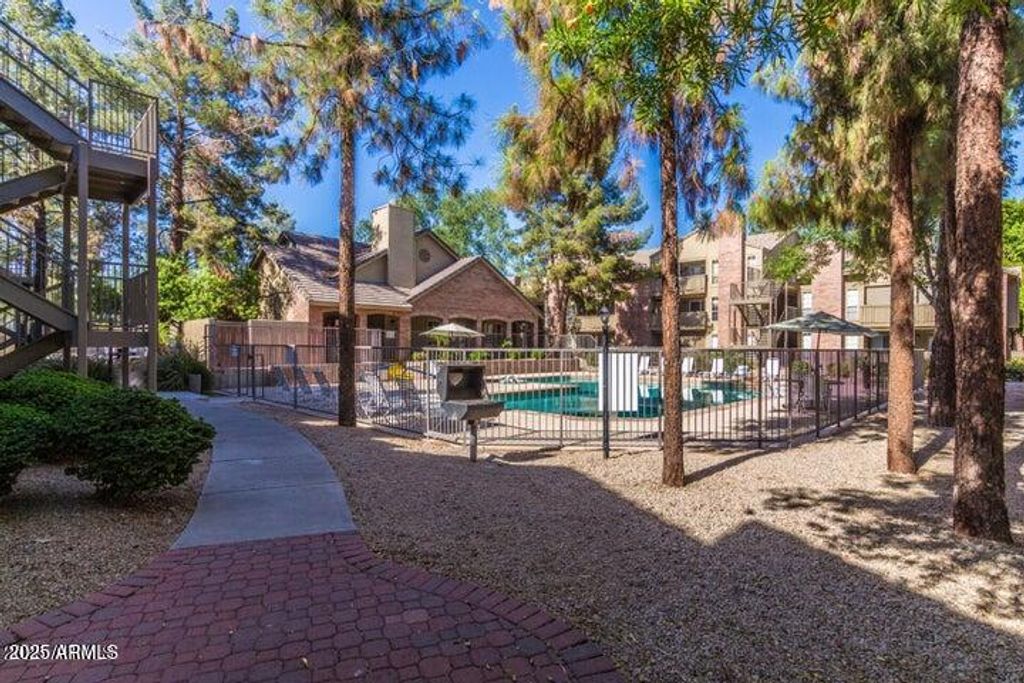 Photo of 200 E Southern Avenue #226, Tempe, AZ 85282 (MLS # 6869051)