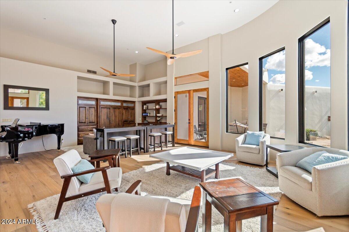 9735 E Cortez Street