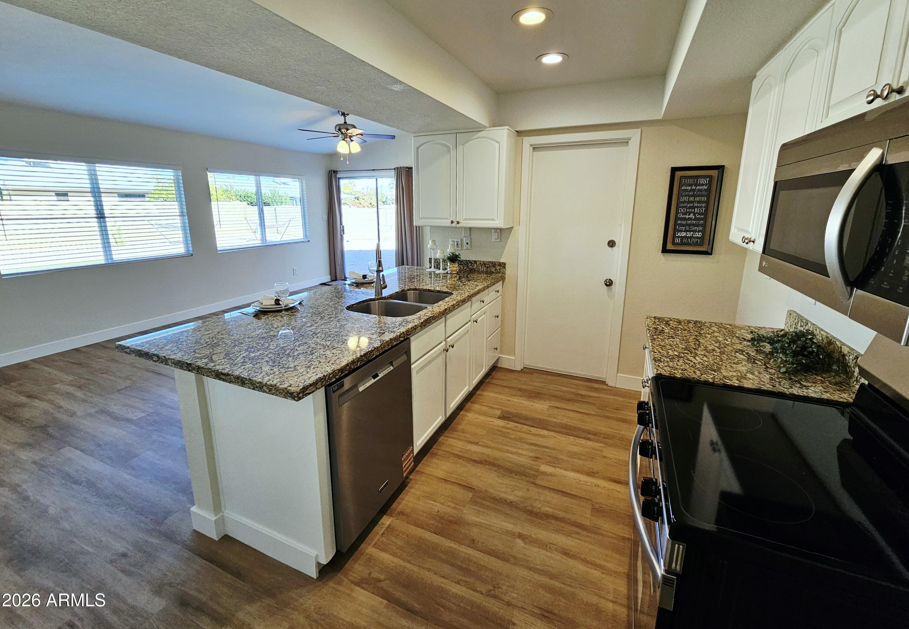 4222 E TAMAYA Street