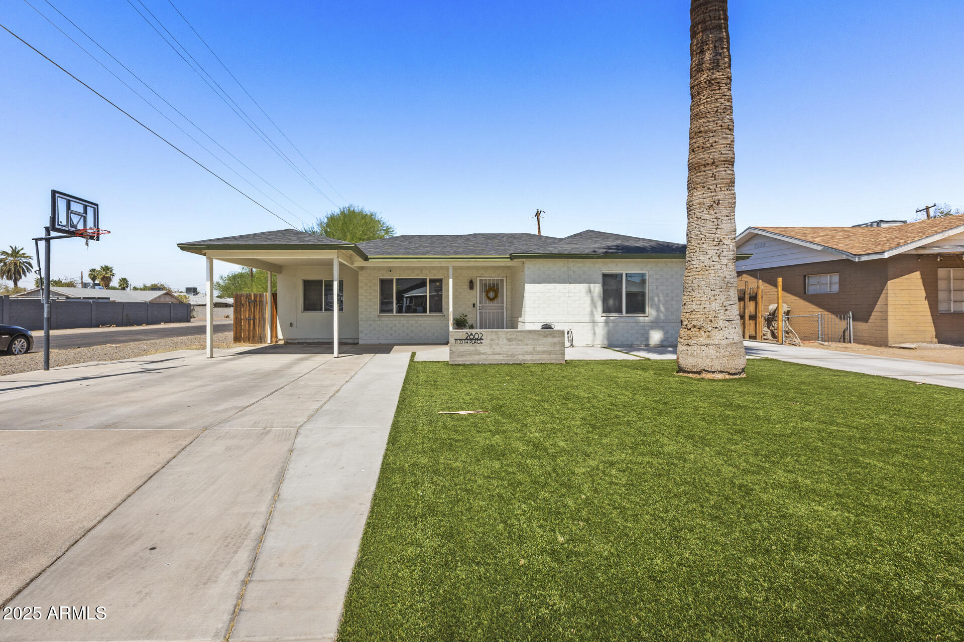 2802 N 35TH Place