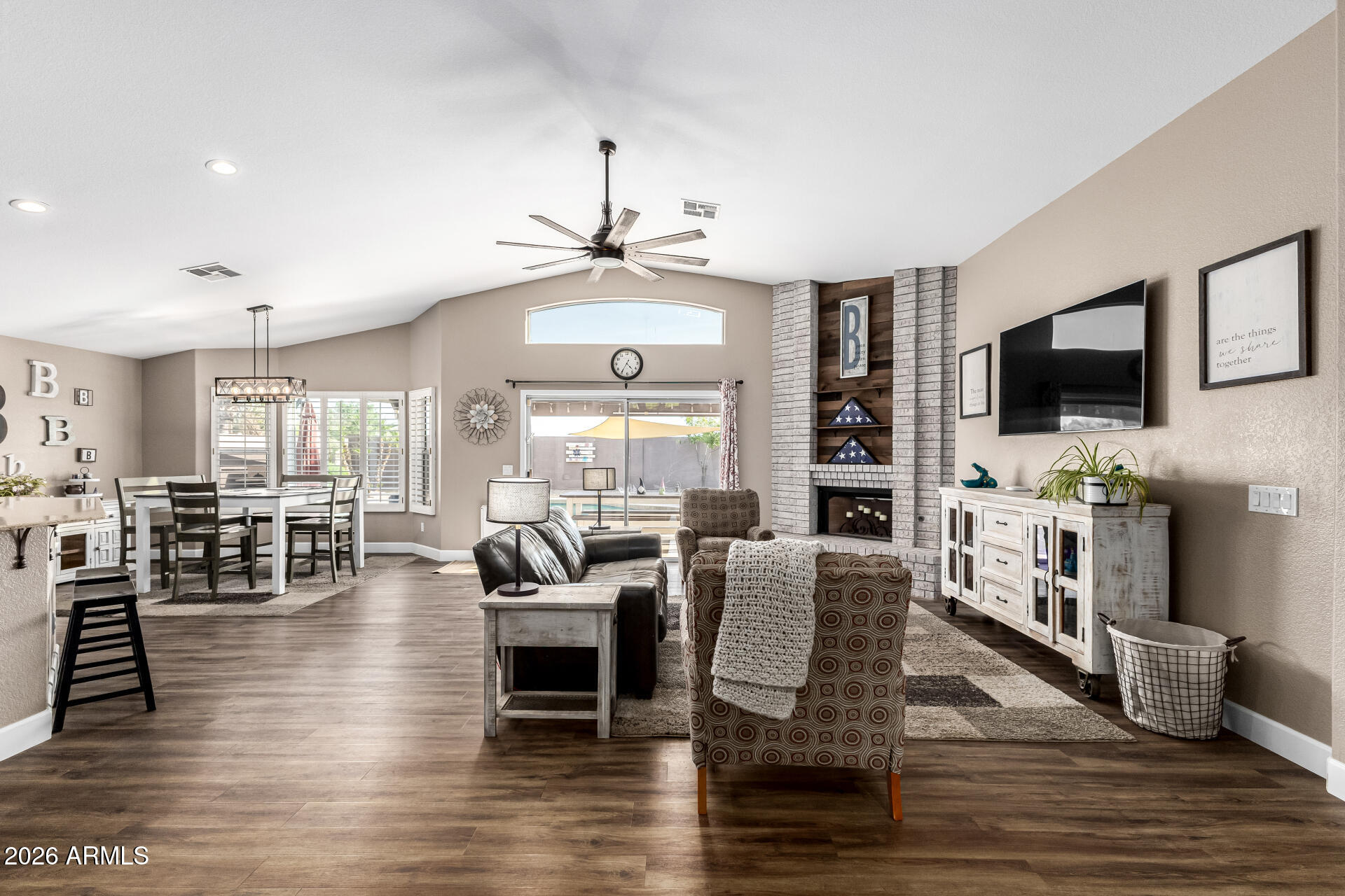 8401 W CHERRY HILLS Drive