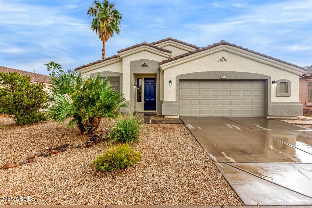 Photo of 2055 E Indian Wells Drive, Chandler, AZ 85249 (MLS # 6925809)