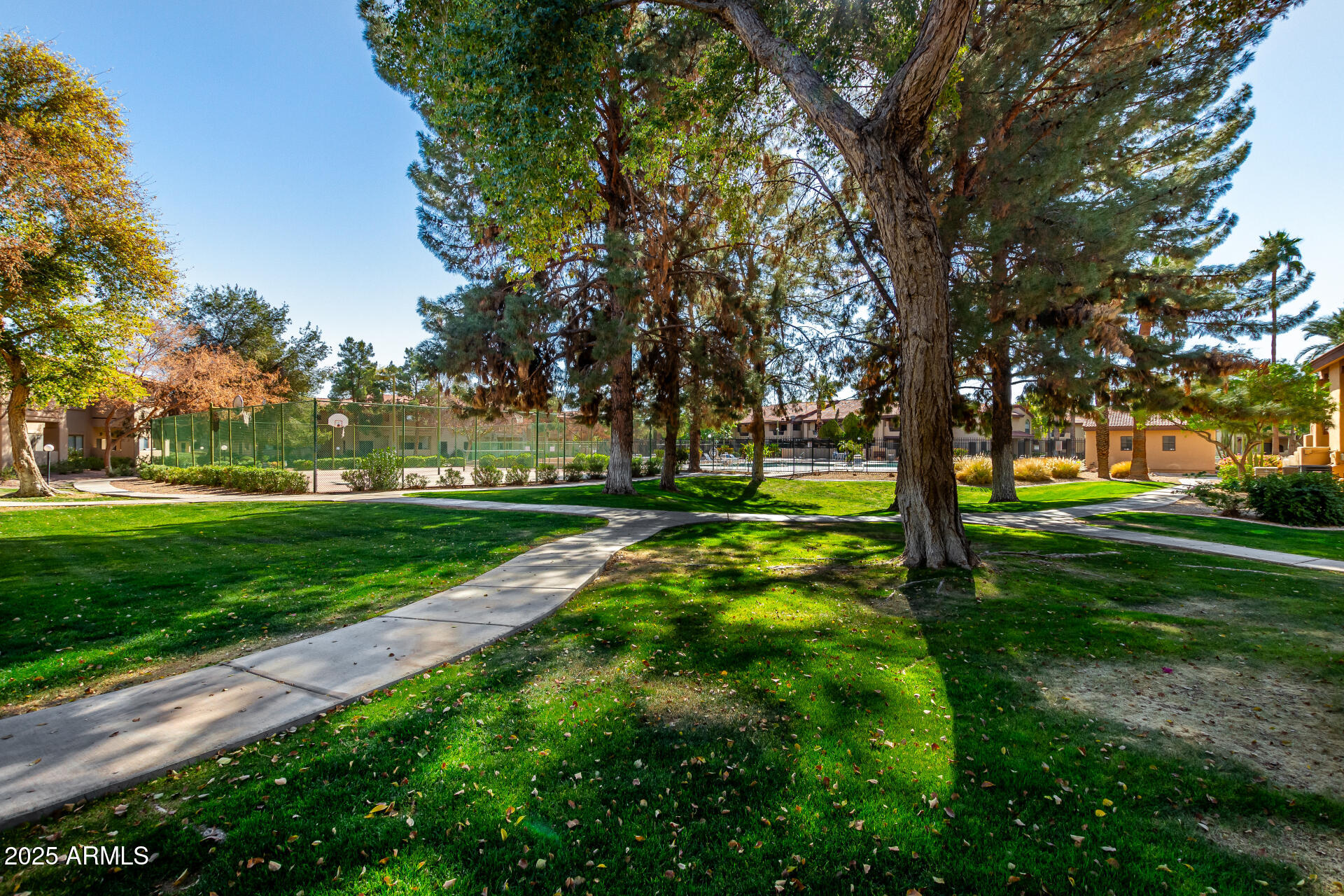 1351 N PLEASANT Drive 1102