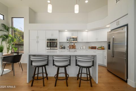 8100 E CAMELBACK Road 175 Scottsdale AZ 85251