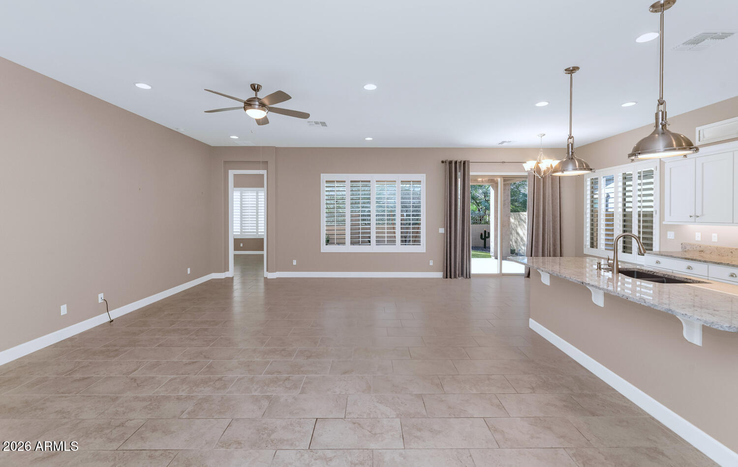 6919 E RUSSELL Street