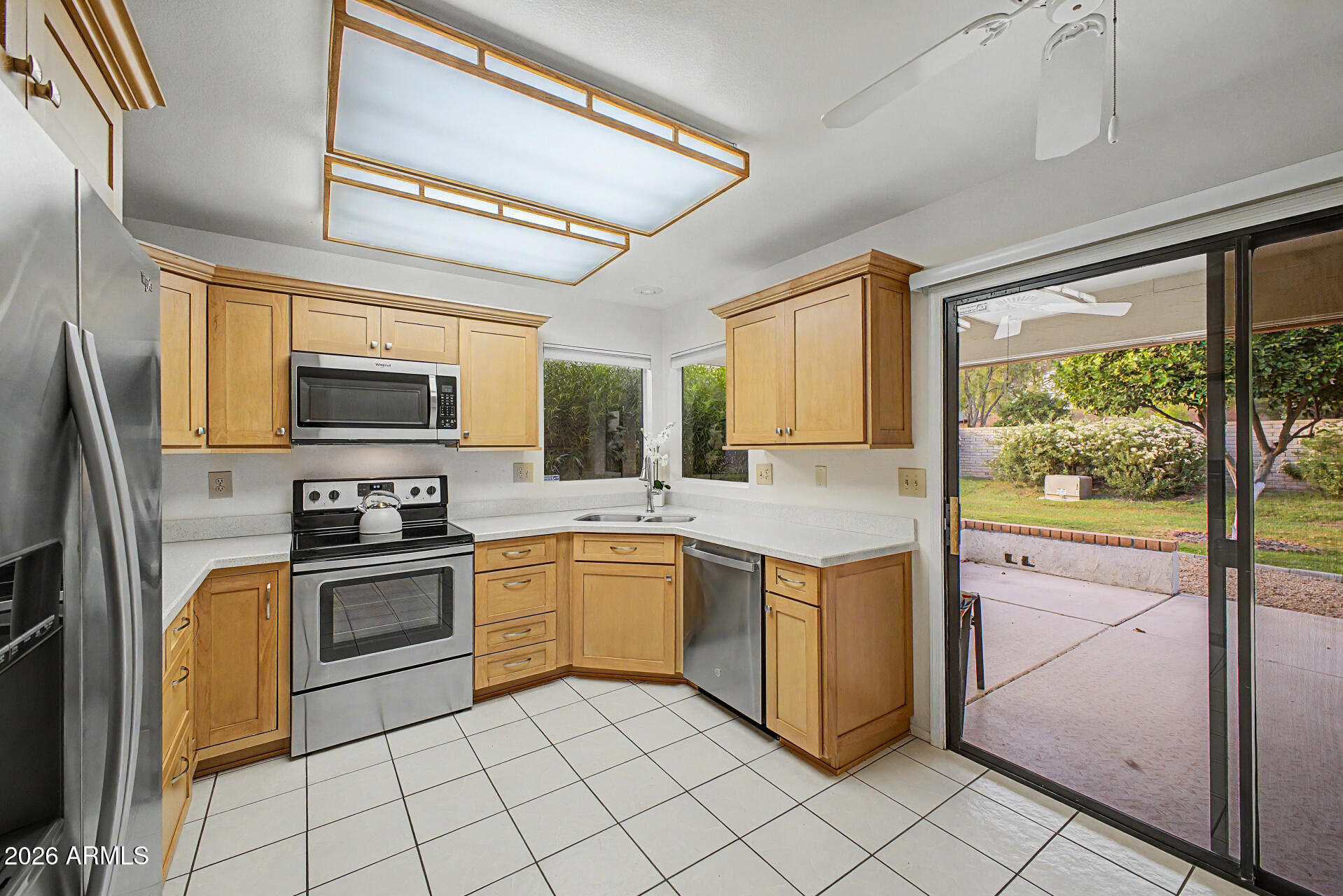 14122 W WHITE ROCK Drive