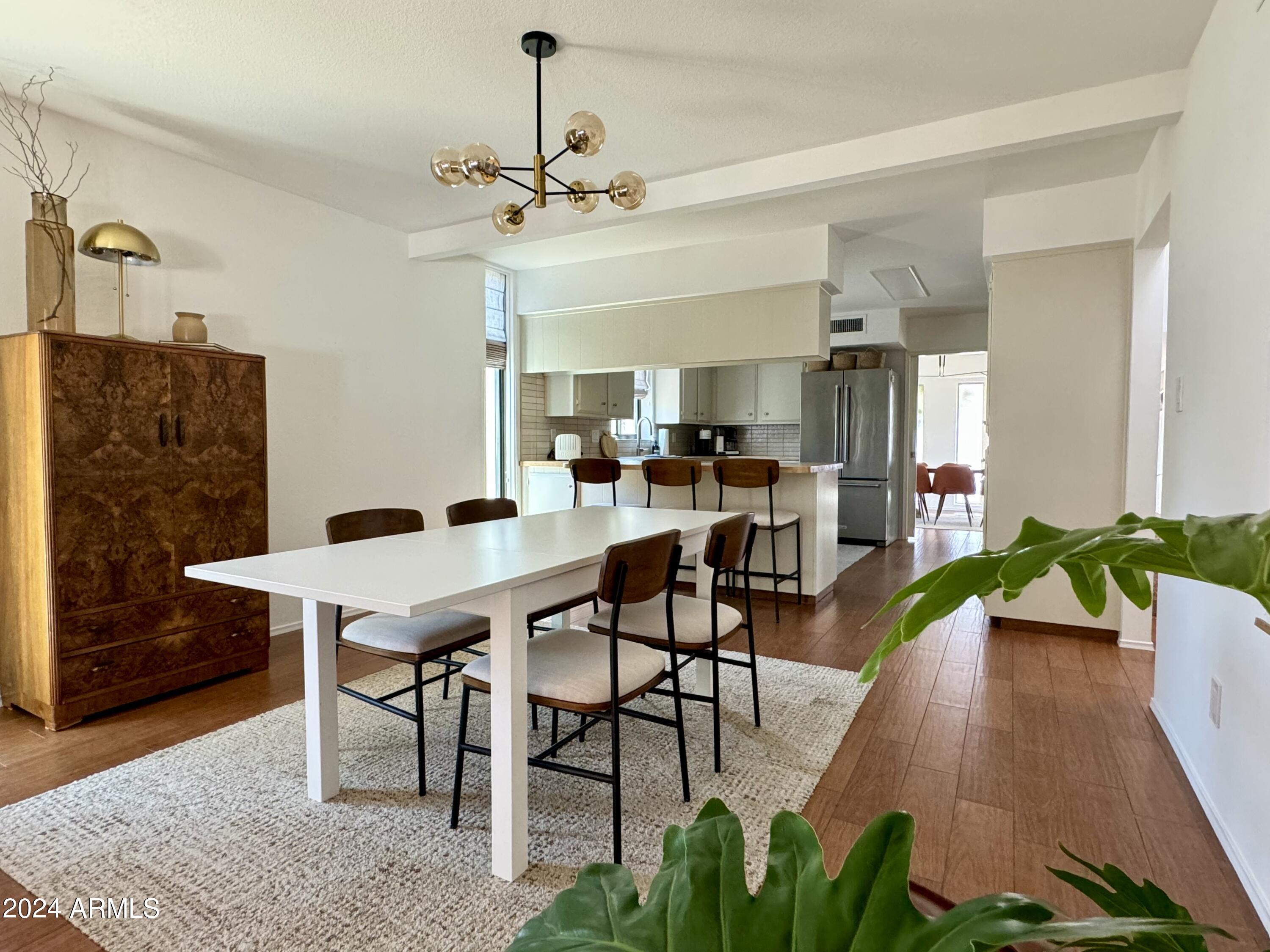 8768 E Vía De Dorado --