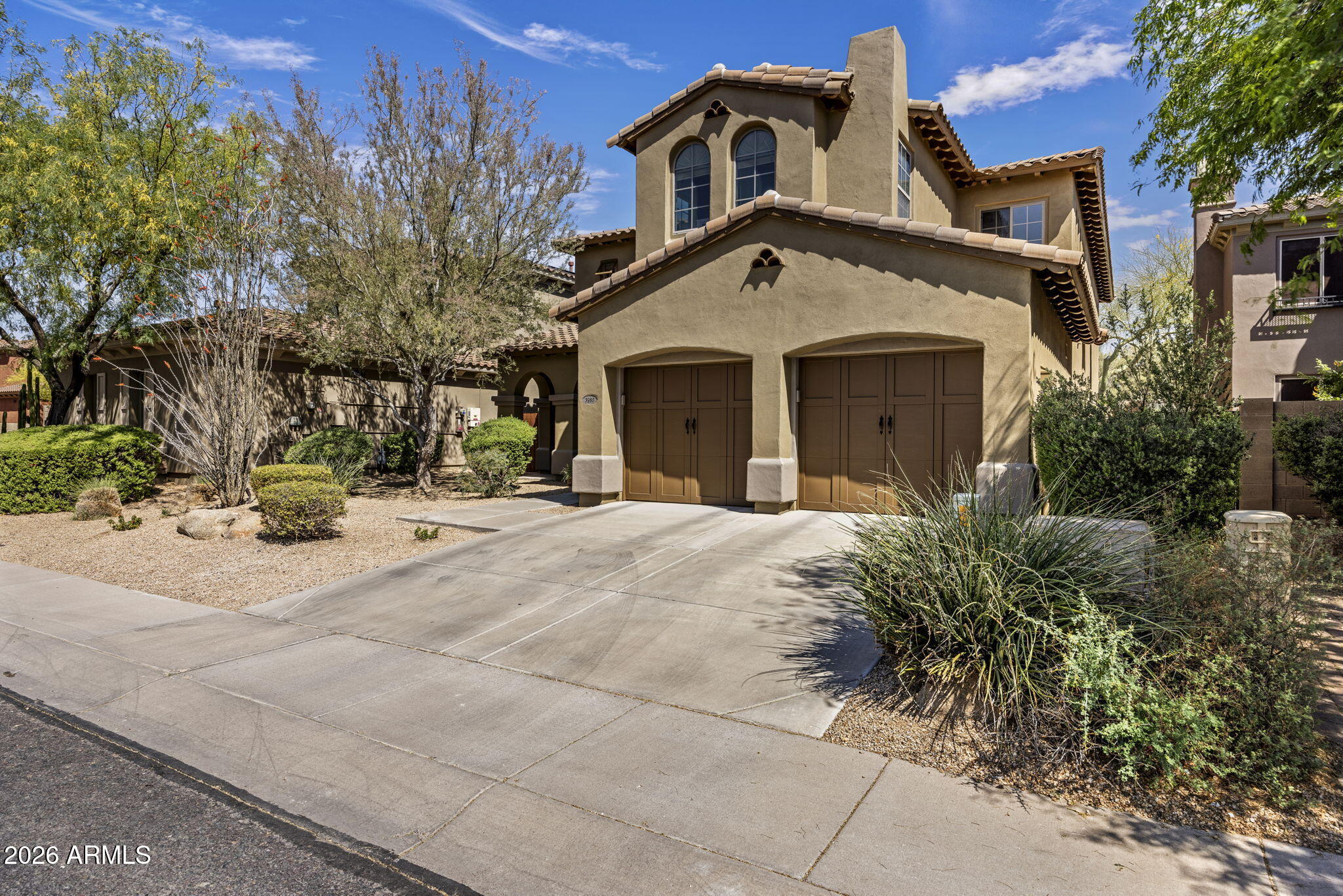 3980 E ROBIN Lane