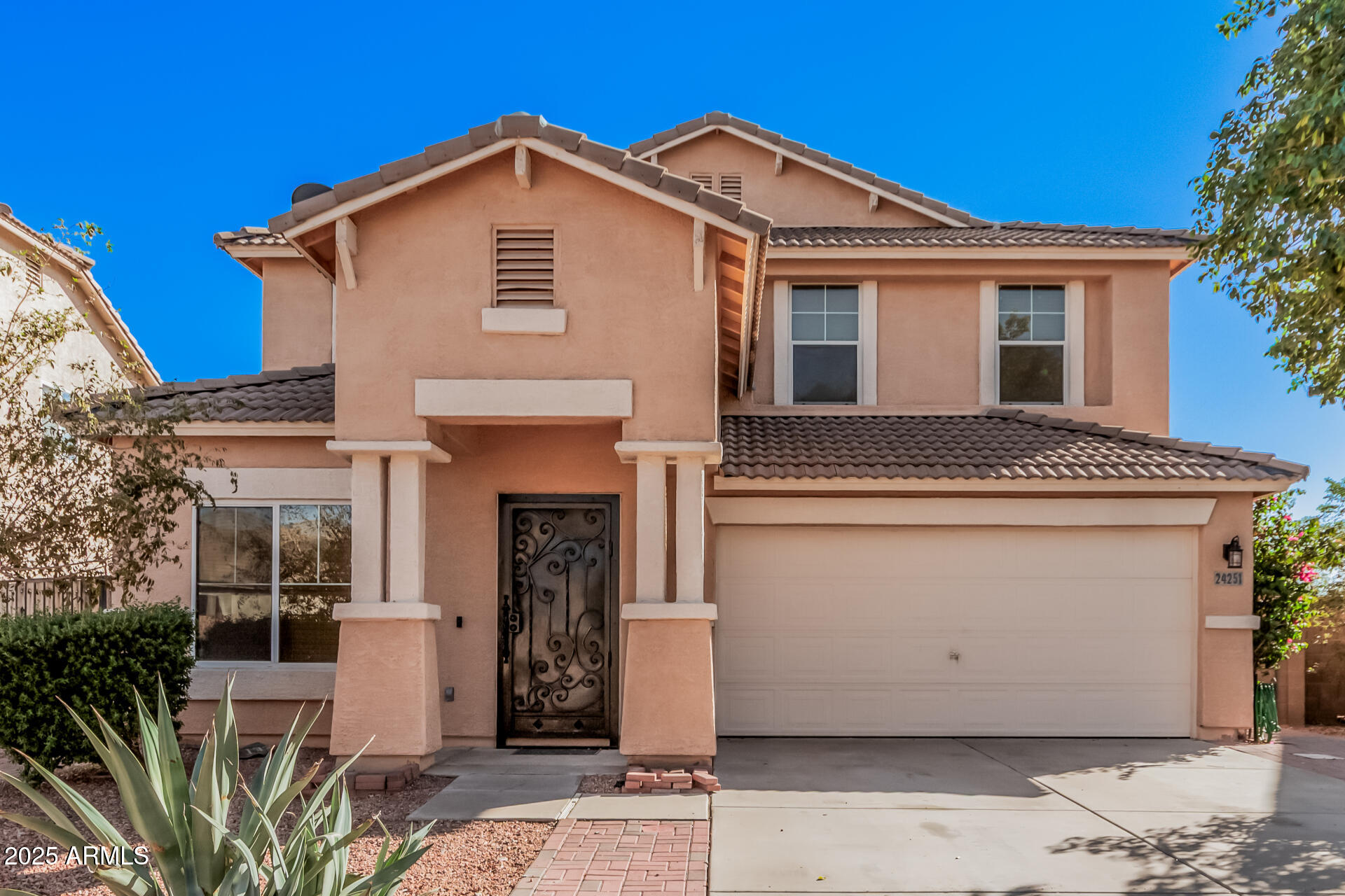 Homes for Sale in Queen Creek Arizona 1 24251 W HADLEY Street