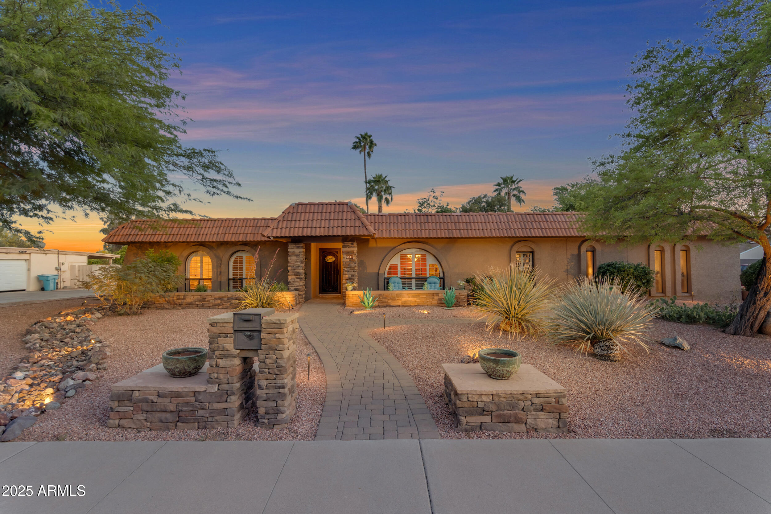 5837 E PRESIDIO Road
