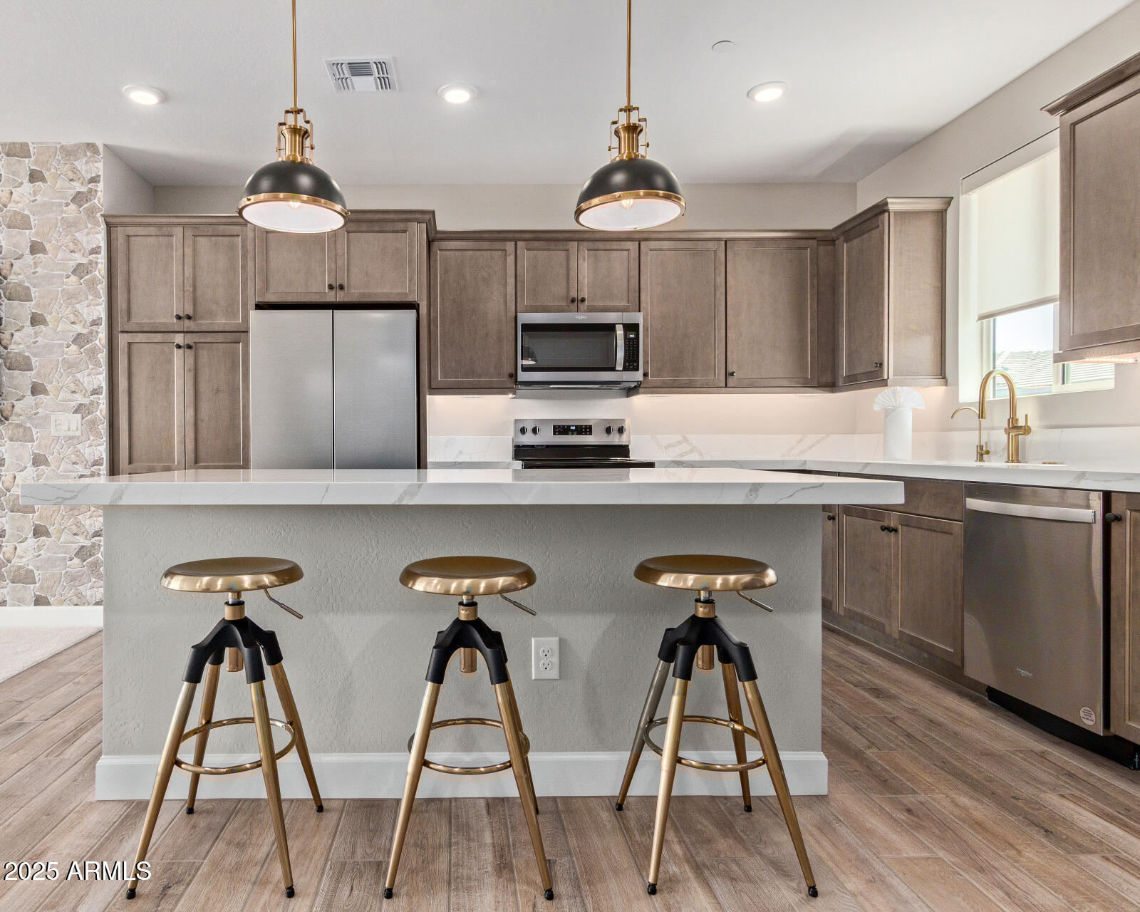 2121 W SONORAN DESERT Drive W 107