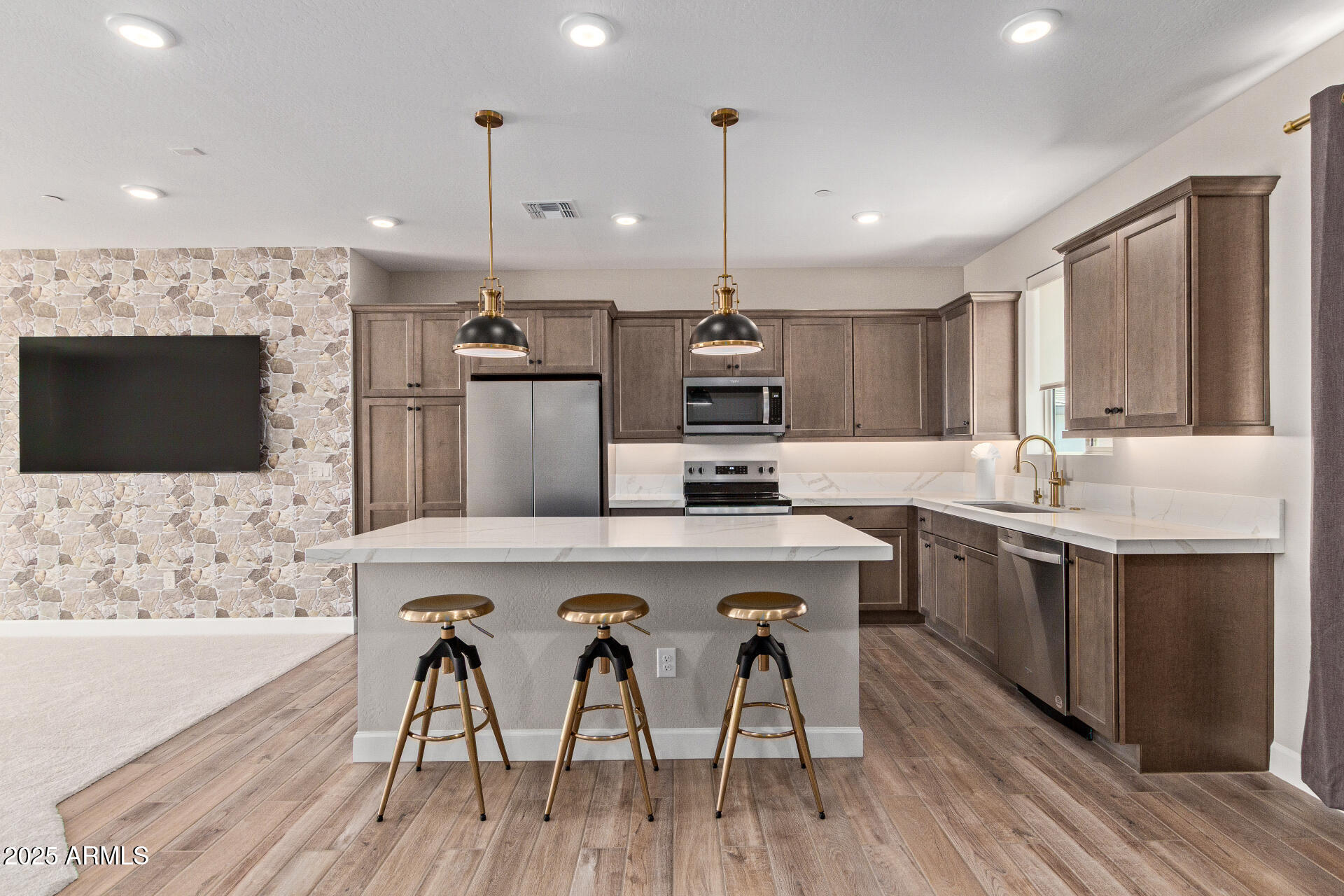 2121 W SONORAN DESERT Drive W 107