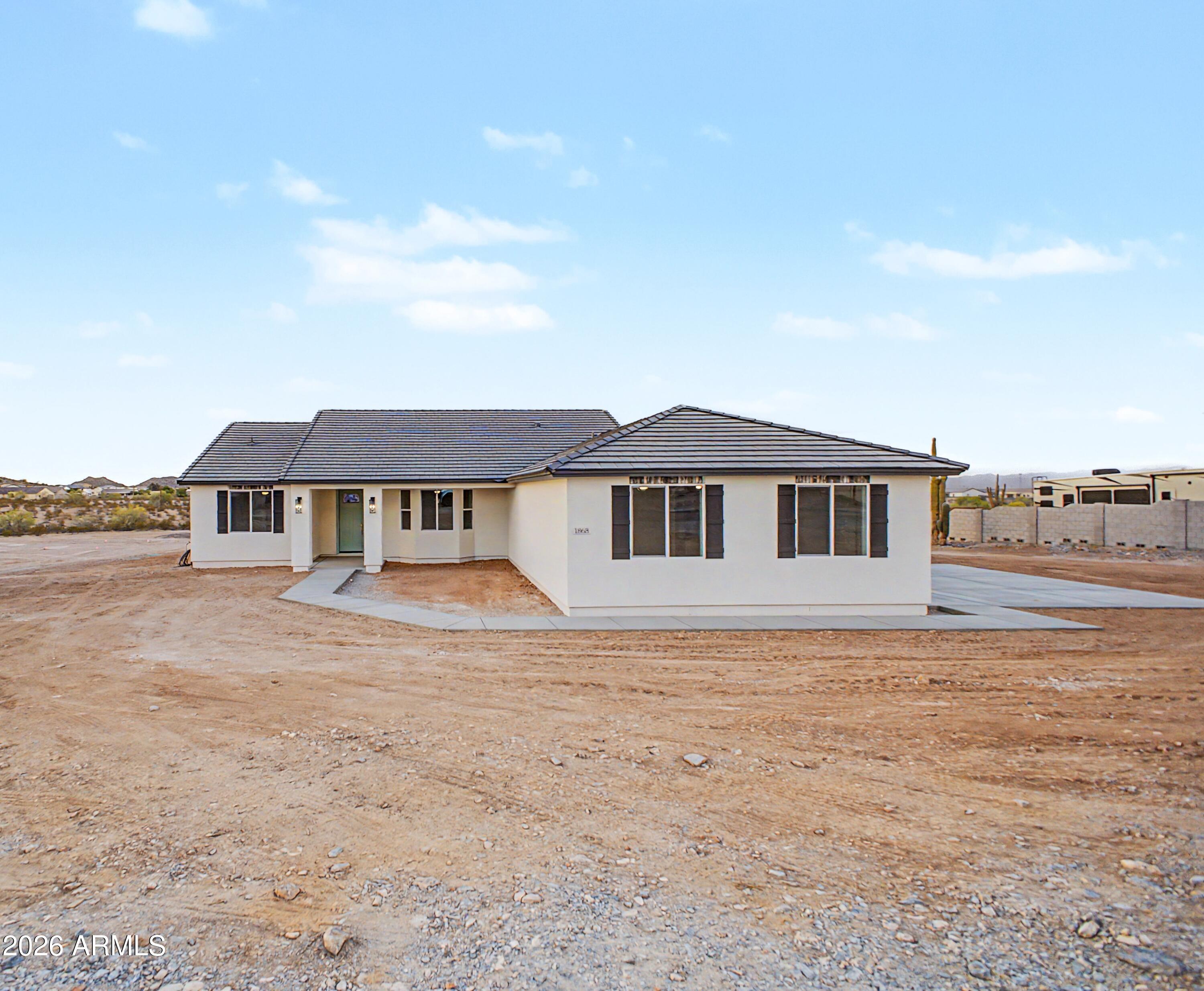 1868 W BROOKE Lane