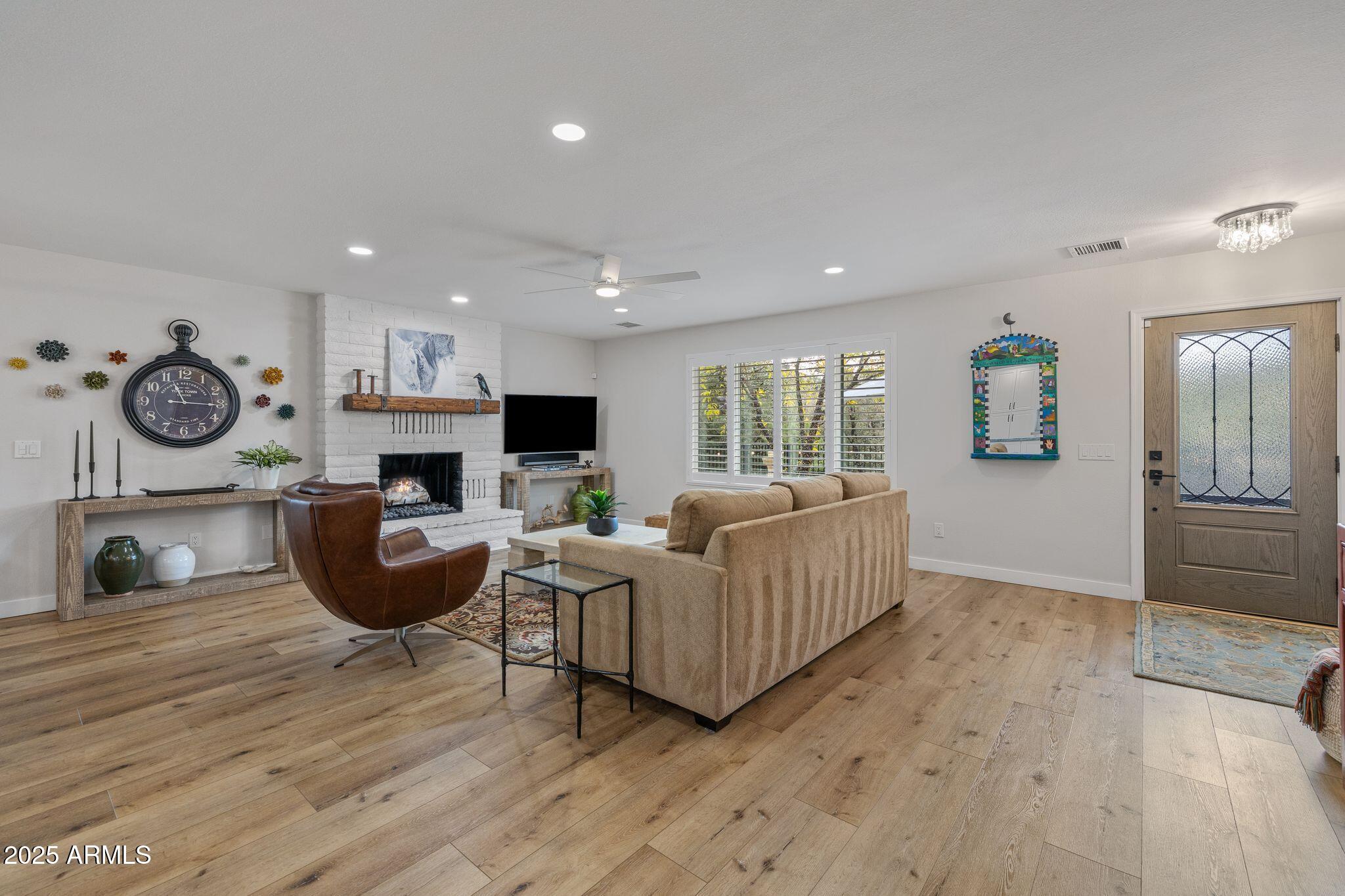 4946 Bear Way