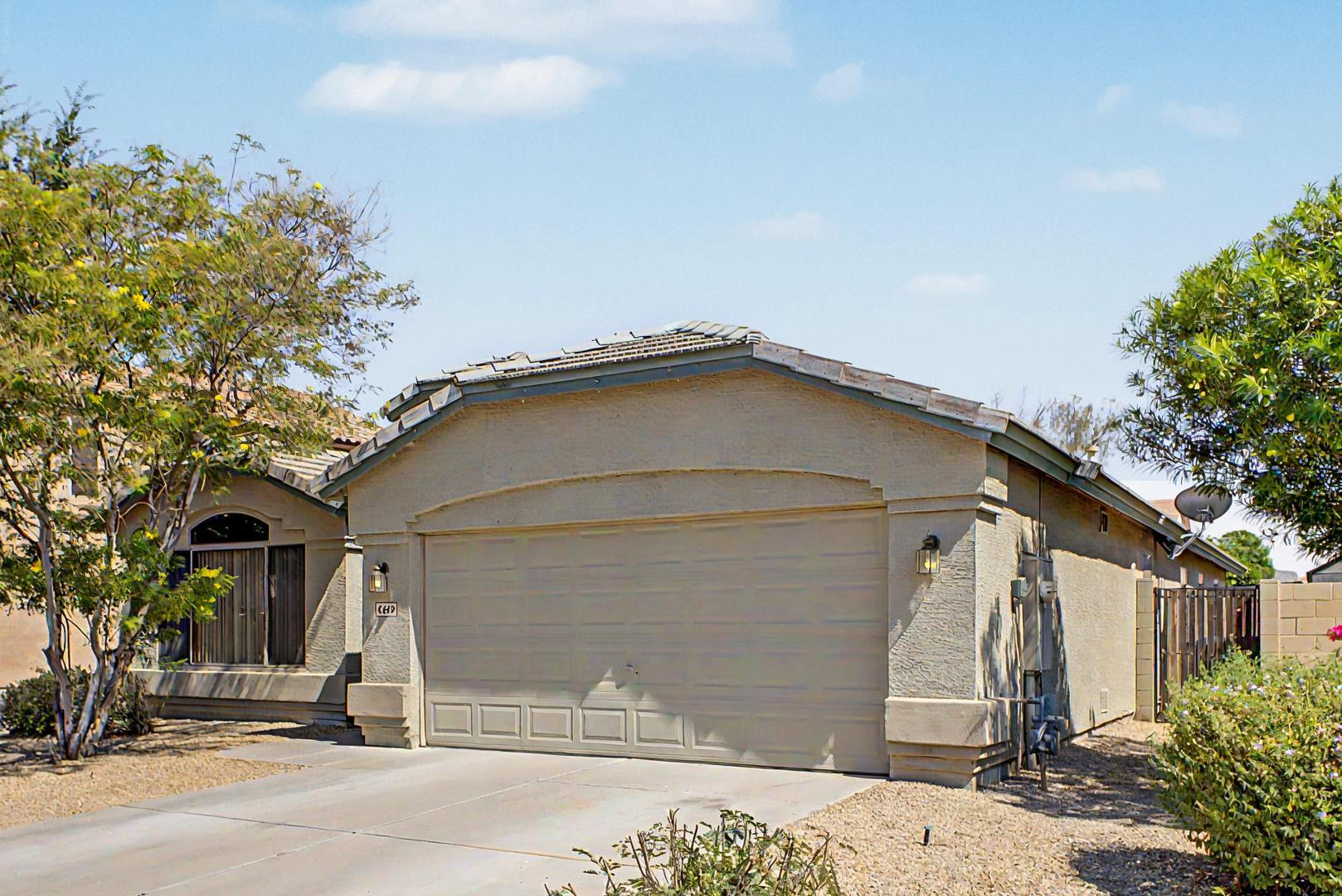 4649 E AUGUSTA Avenue