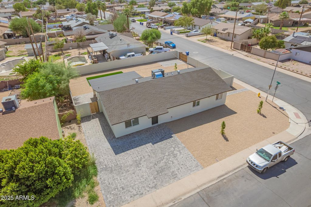 Photo of 6449 W Rose Lane, Glendale, AZ 85301 (MLS # 6929937)