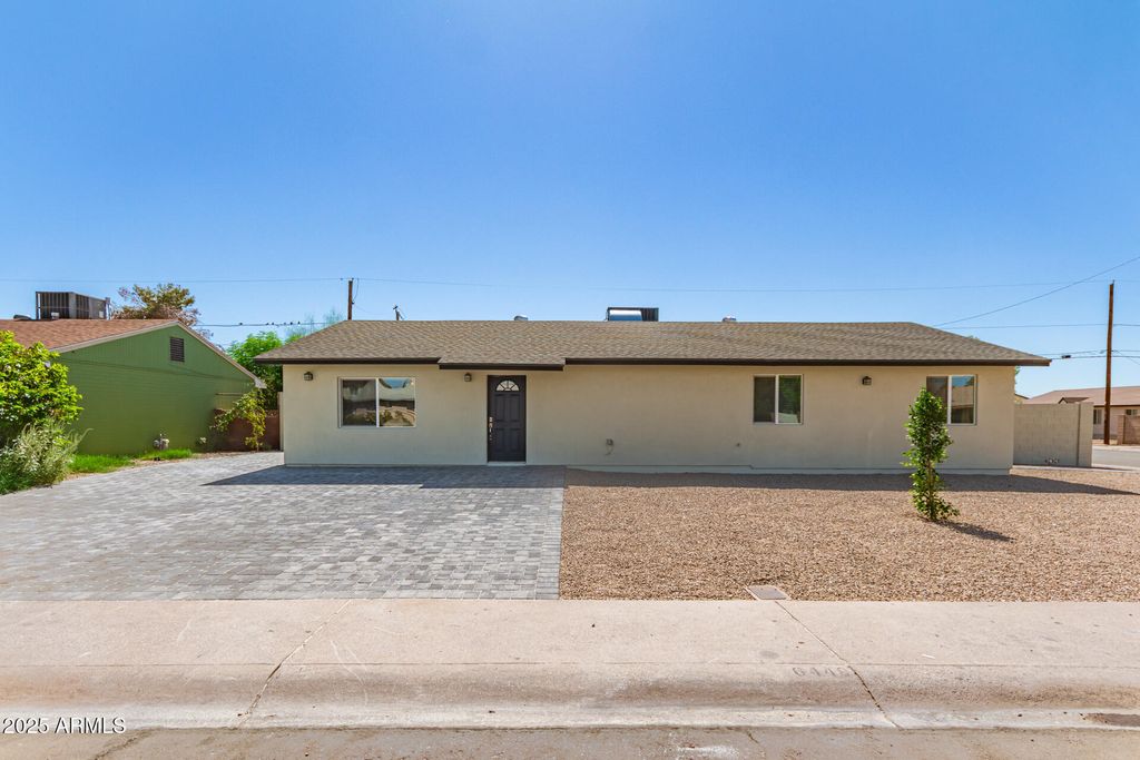 Photo of 6449 W Rose Lane, Glendale, AZ 85301 (MLS # 6929937)