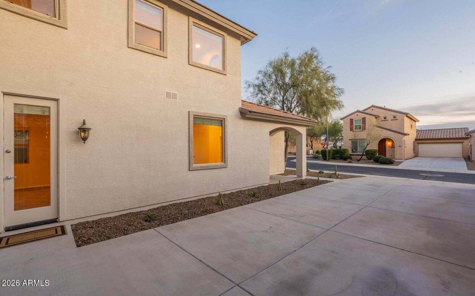 7364 W PALO BREA Lane