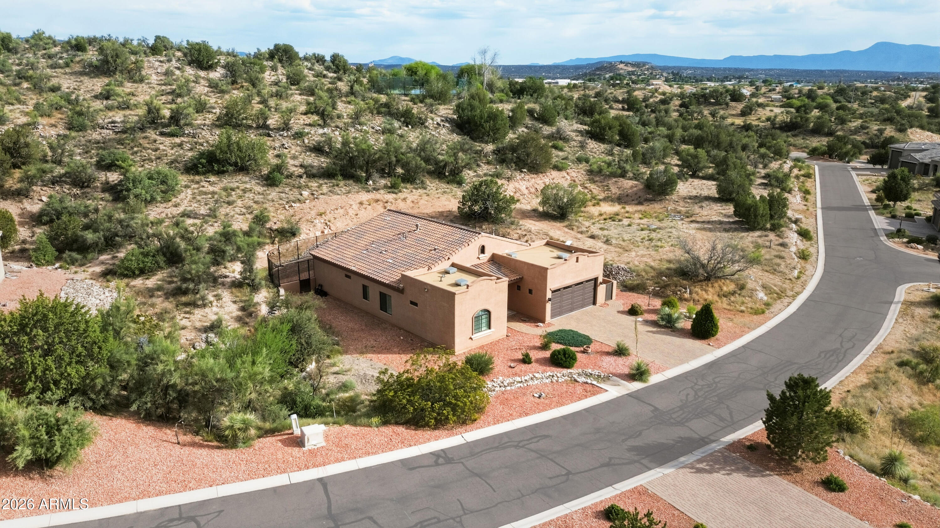 6175 N STRATFORD Court