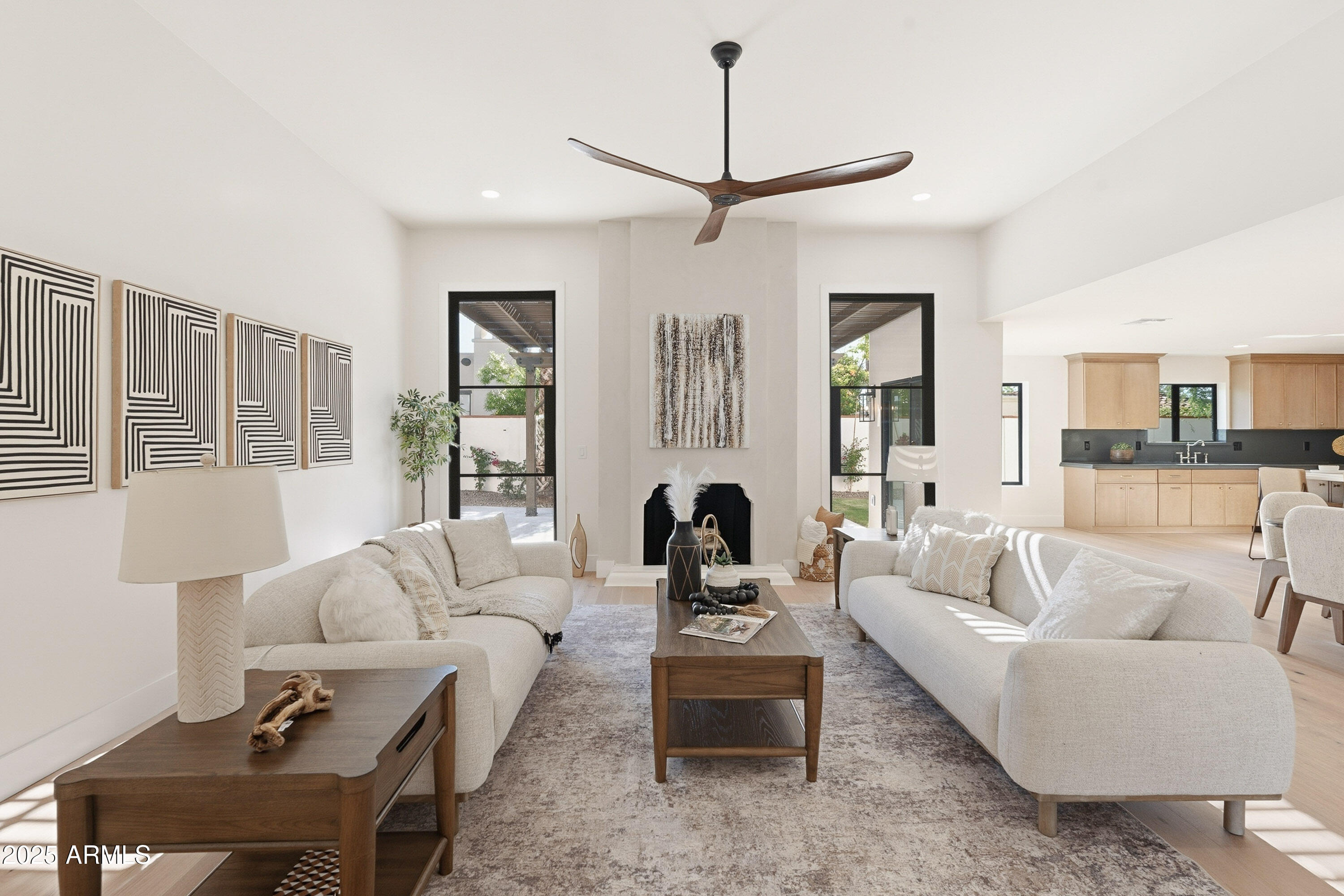 3151 E Claremont Avenue