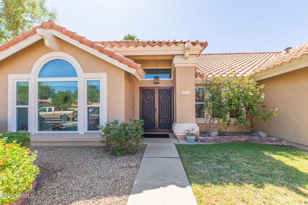 Photo of 1551 W Ironwood Drive, Chandler, AZ 85224 (MLS # 6927454)