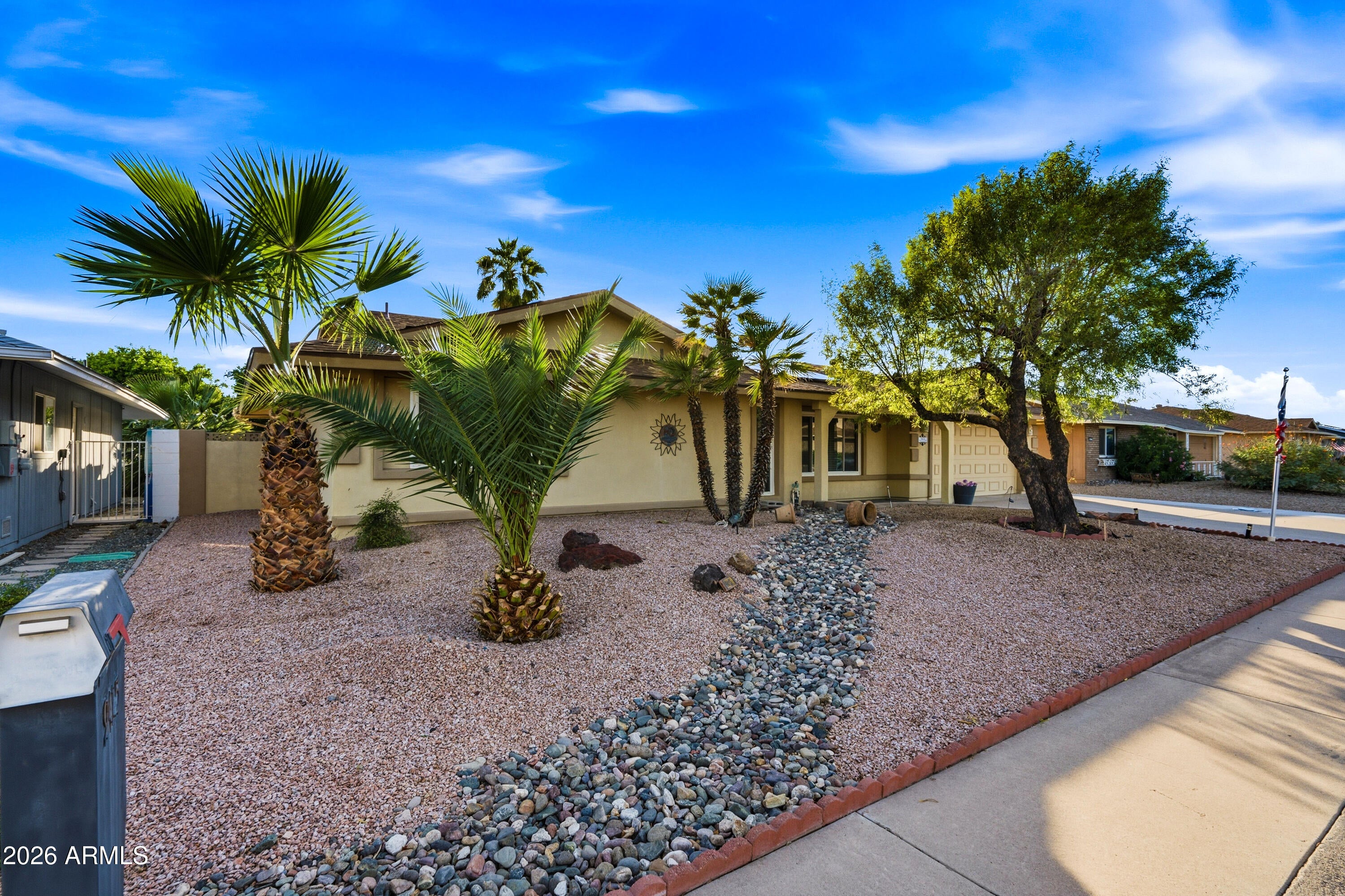 9415 W GARNETTE Drive