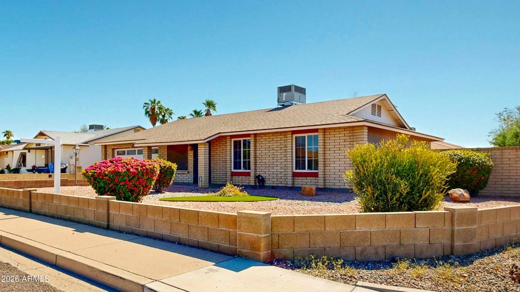 Photo of 3661 W Campo Bello Drive, Glendale, AZ 85308 (MLS # 7090254)