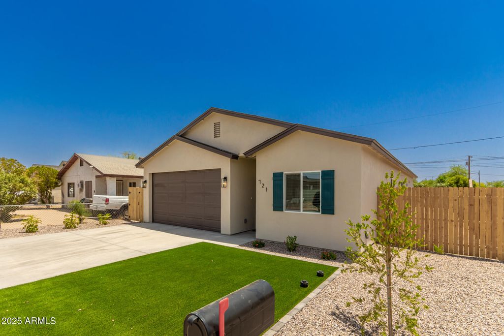 Photo of 721 W Ocotillo Street, Casa Grande, AZ 85122 (MLS # 6888550)