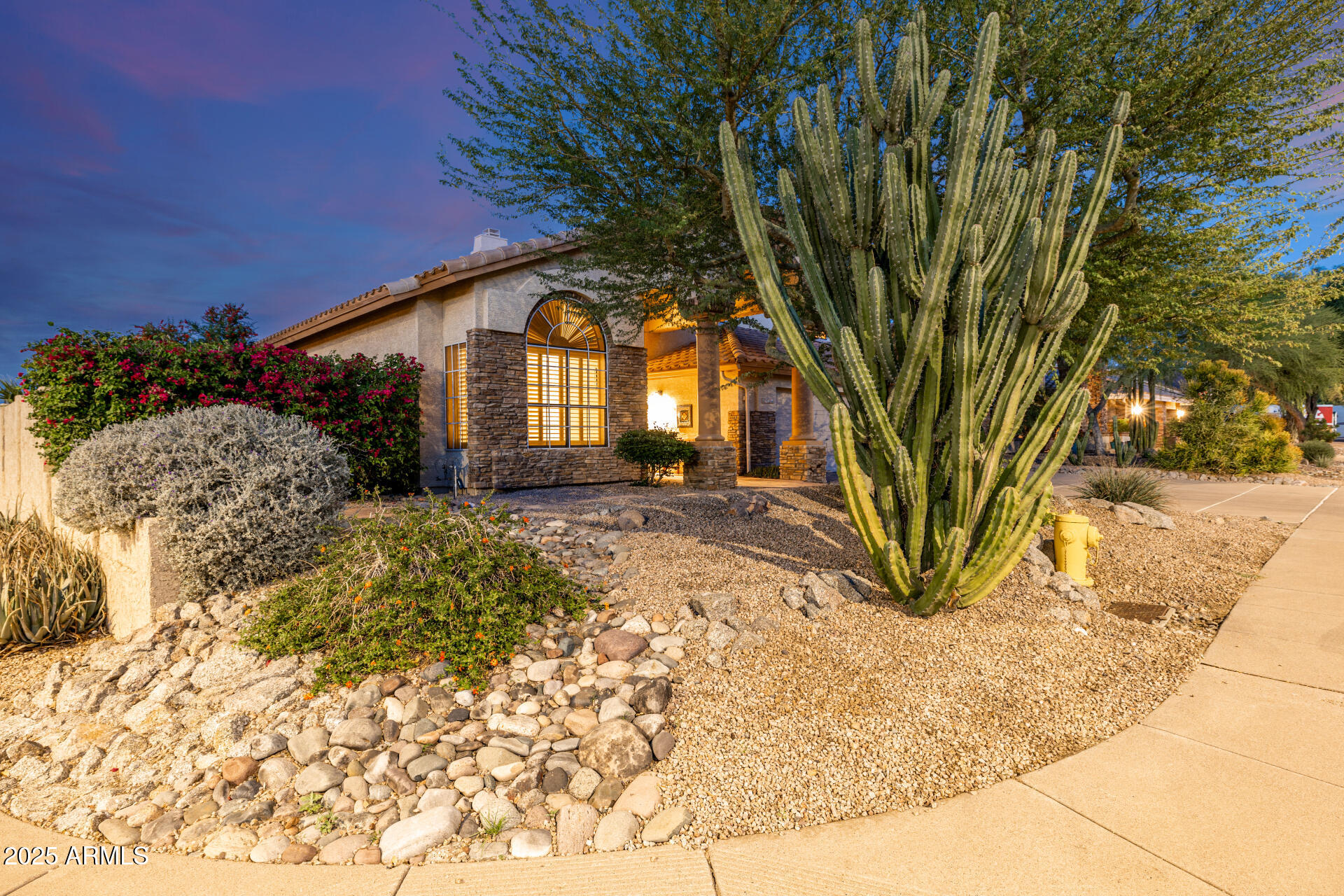 6726 E VILLEROY Circle