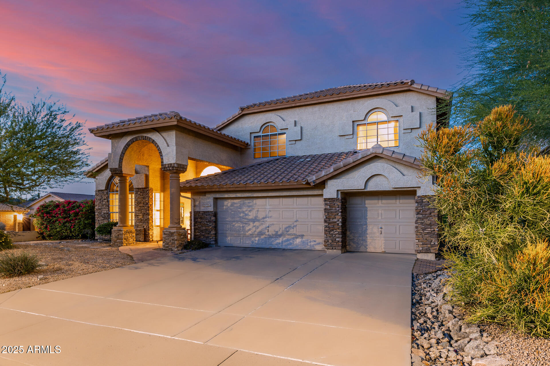 6726 E VILLEROY Circle