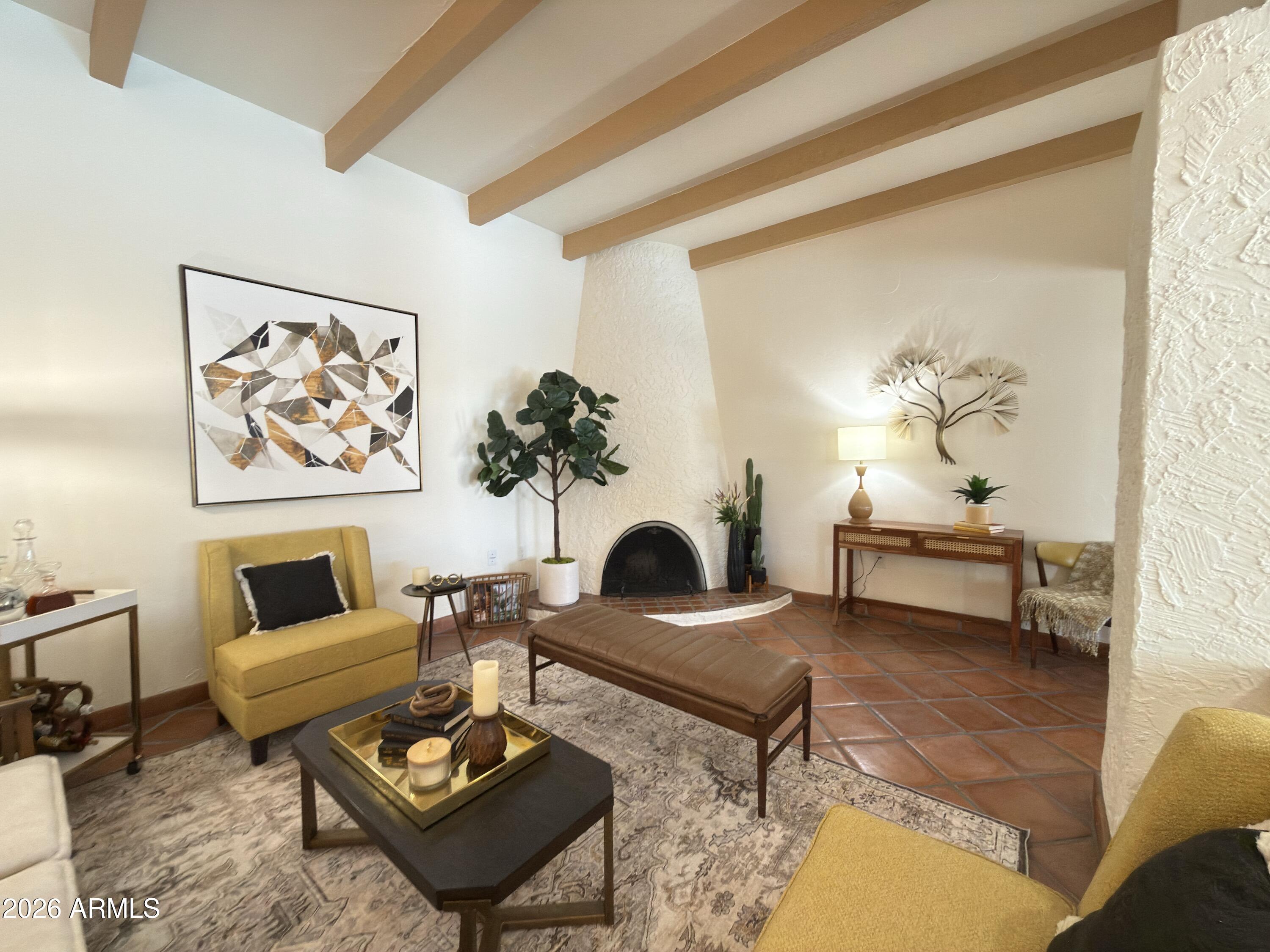 2102 E ALAMEDA Drive