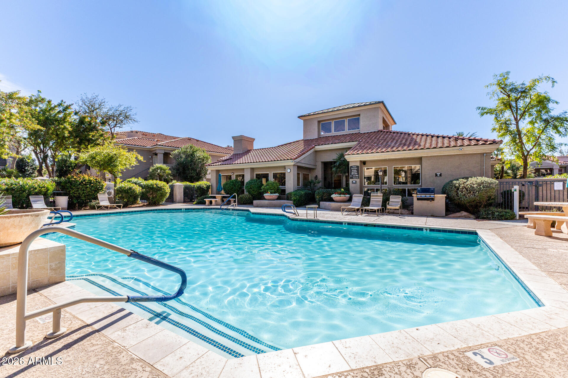 3830 E LAKEWOOD Parkway 3079