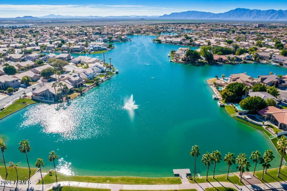 3830 E LAKEWOOD Parkway 3079