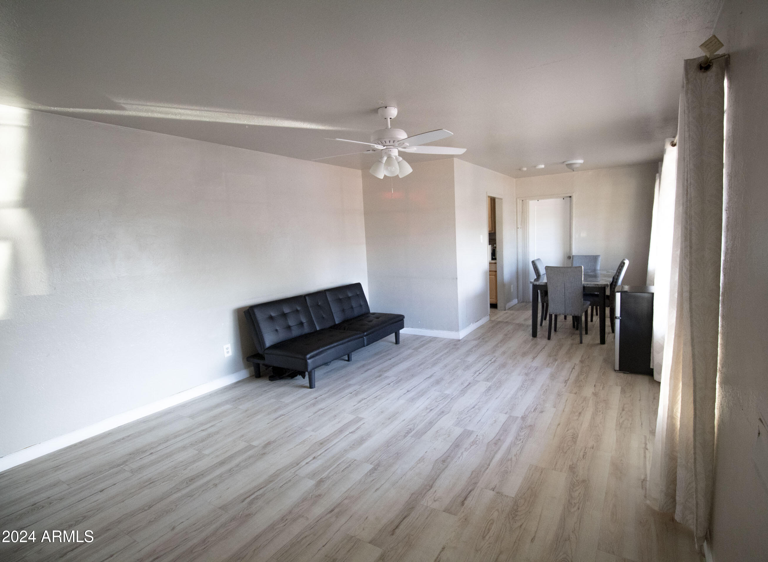 Homes 3 3418 W ROMA Avenue