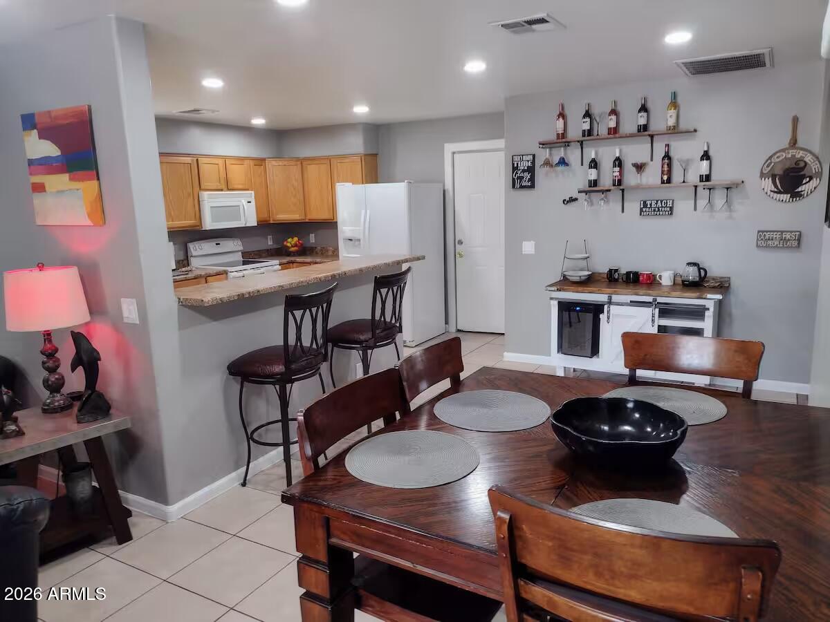 2919 W PALM Lane