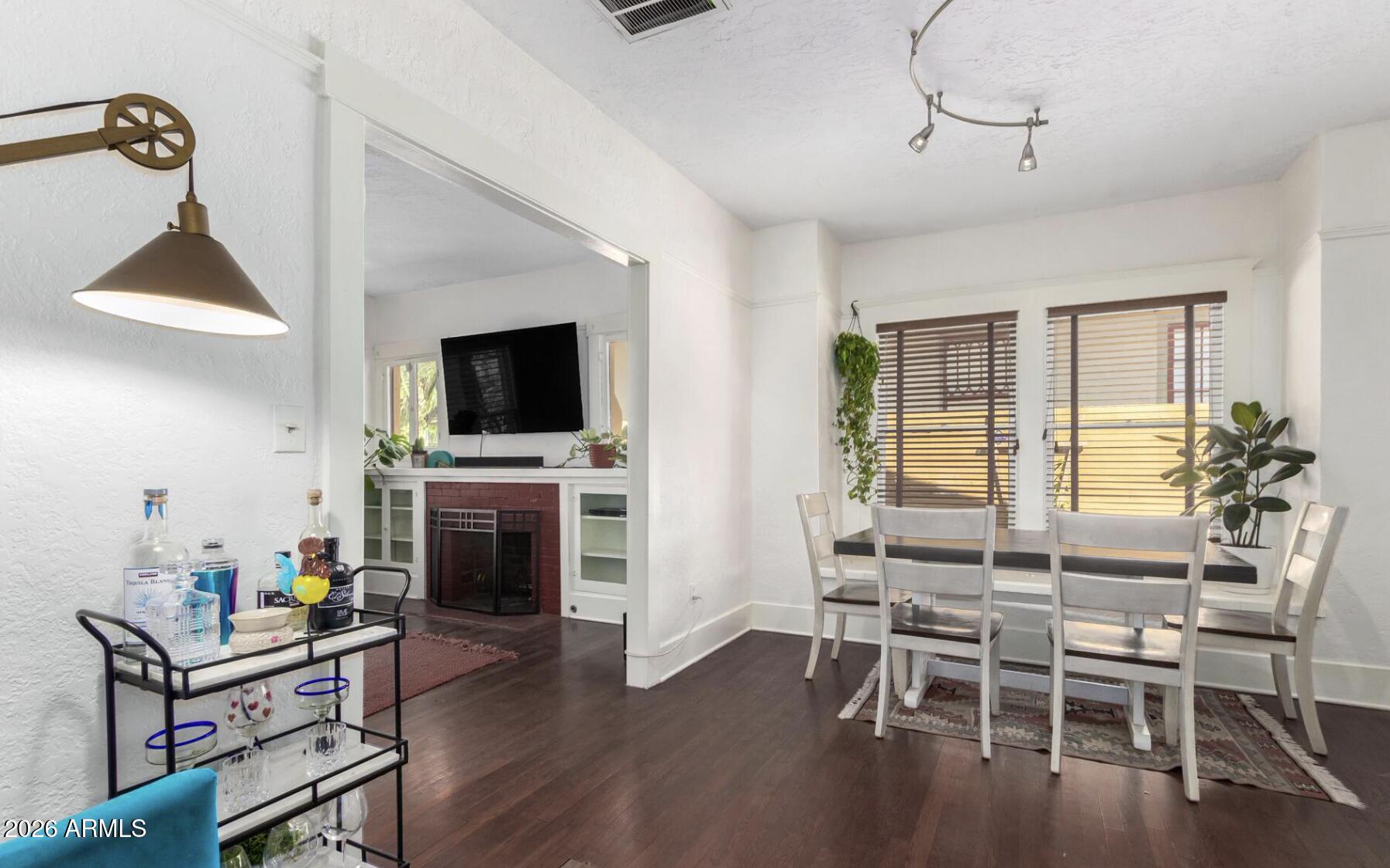 WOODLAND PLACE - Residential