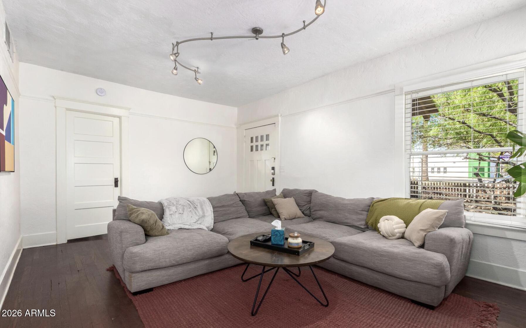 WOODLAND PLACE - Residential