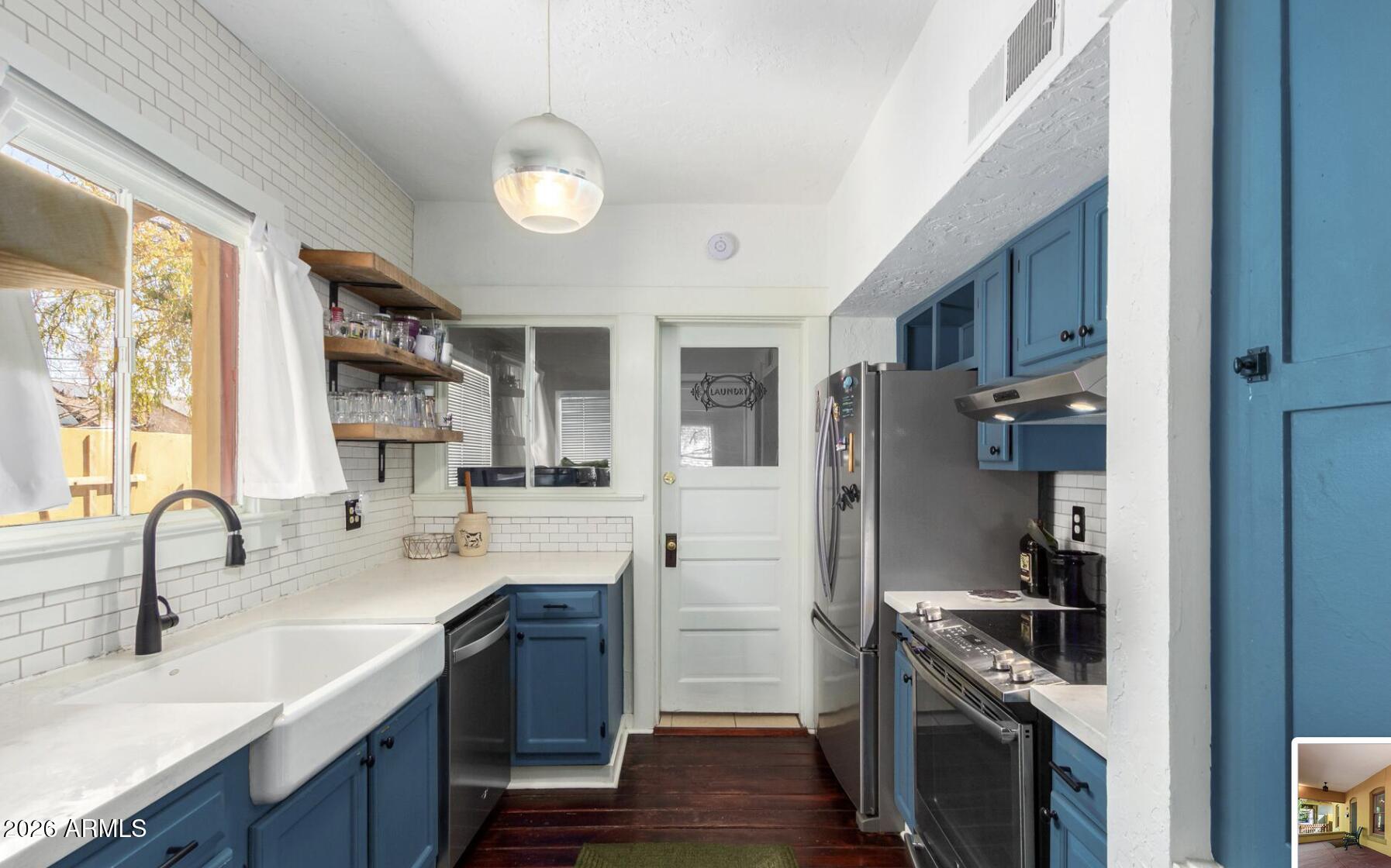 WOODLAND PLACE - Residential
